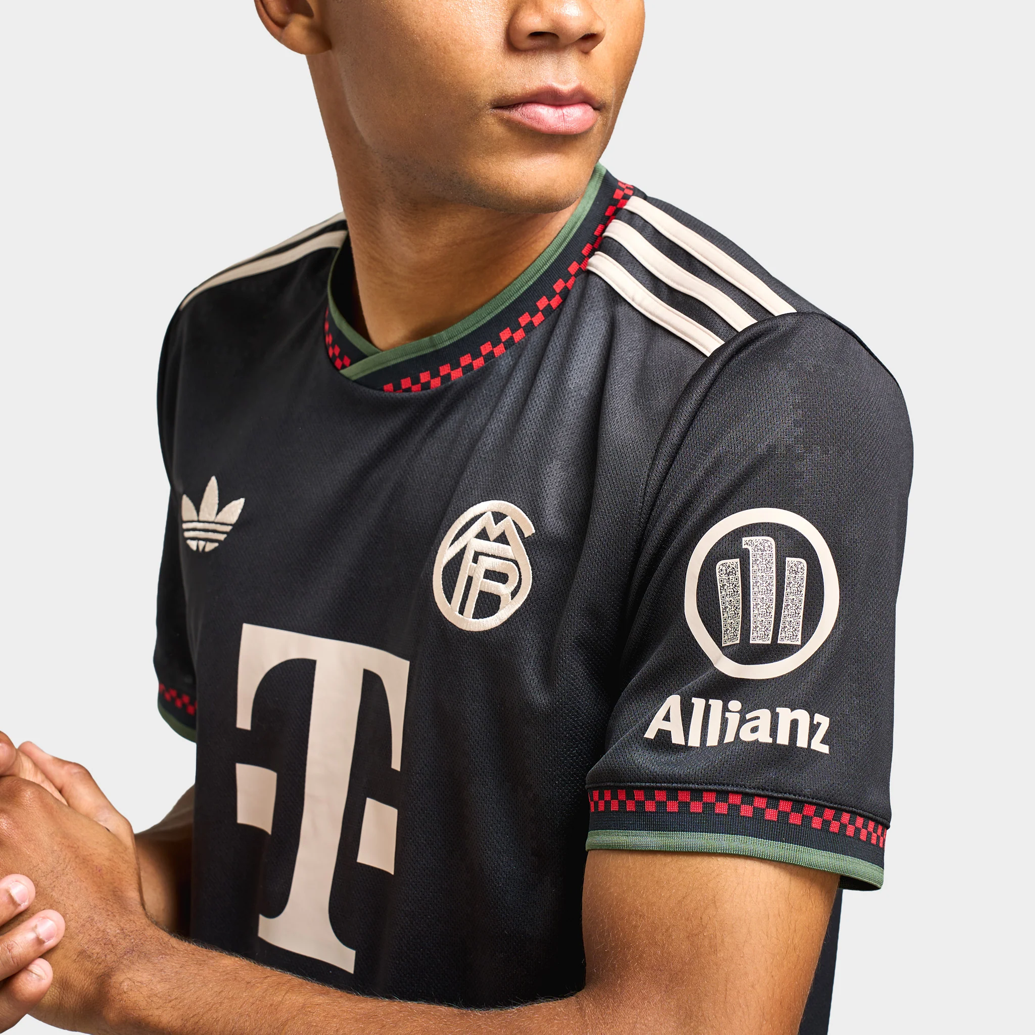 adidas FC Bayern 25/26 Third Jersey / Black - Image 4