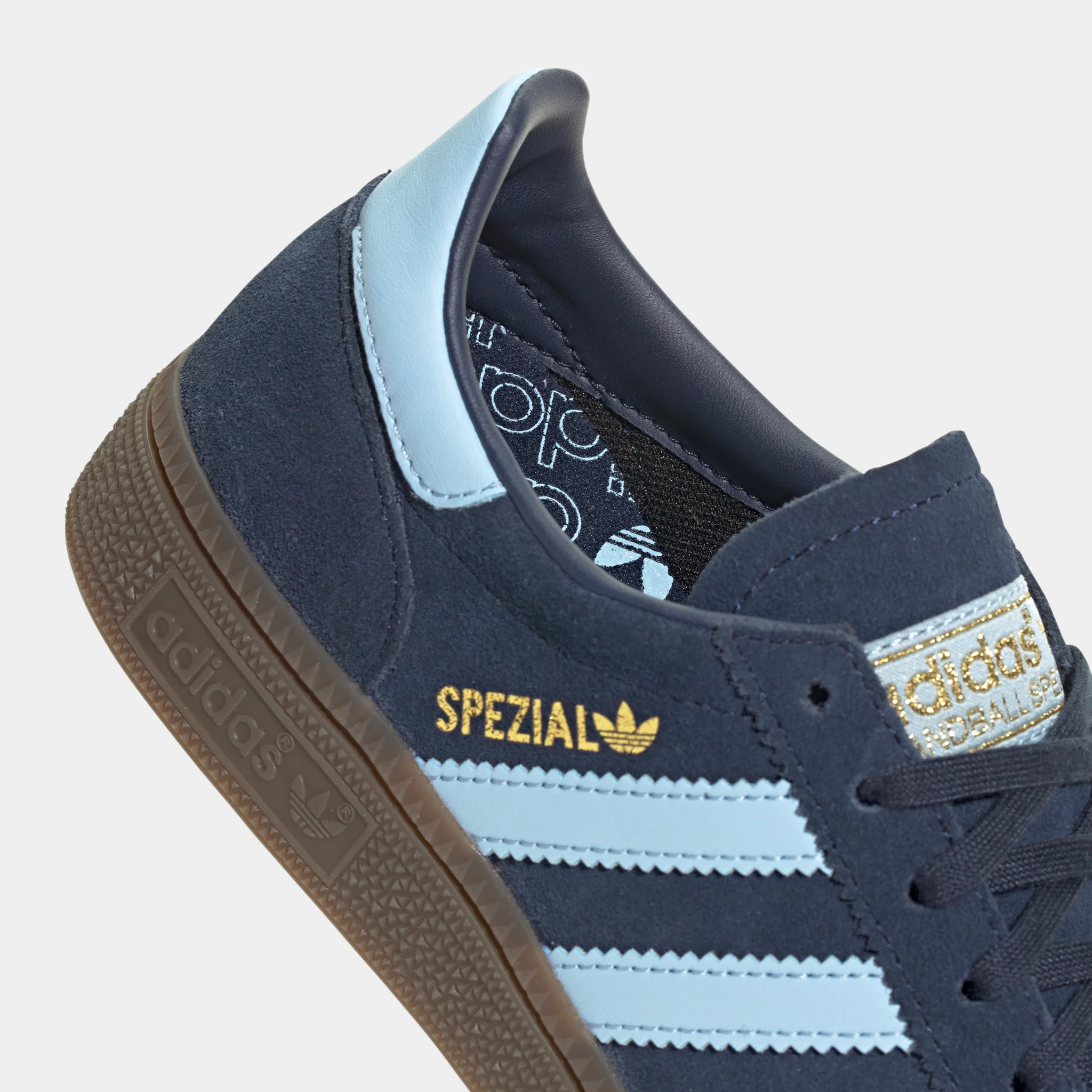 adidas Juniors' Handball Spezial Conavy / Clear Sky - Gum - Image 4
