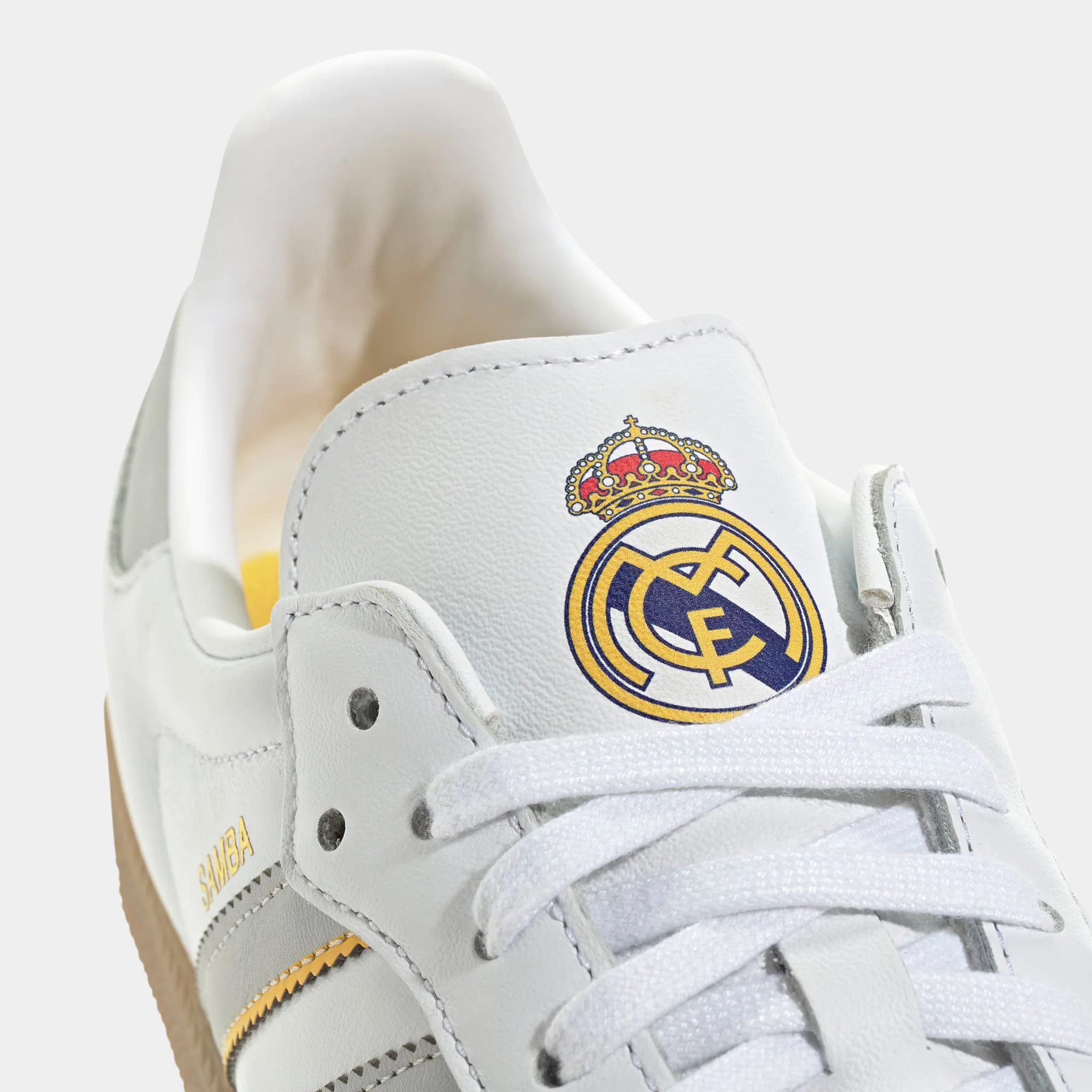 adidas RMFC Samba White / Grey - Image 3