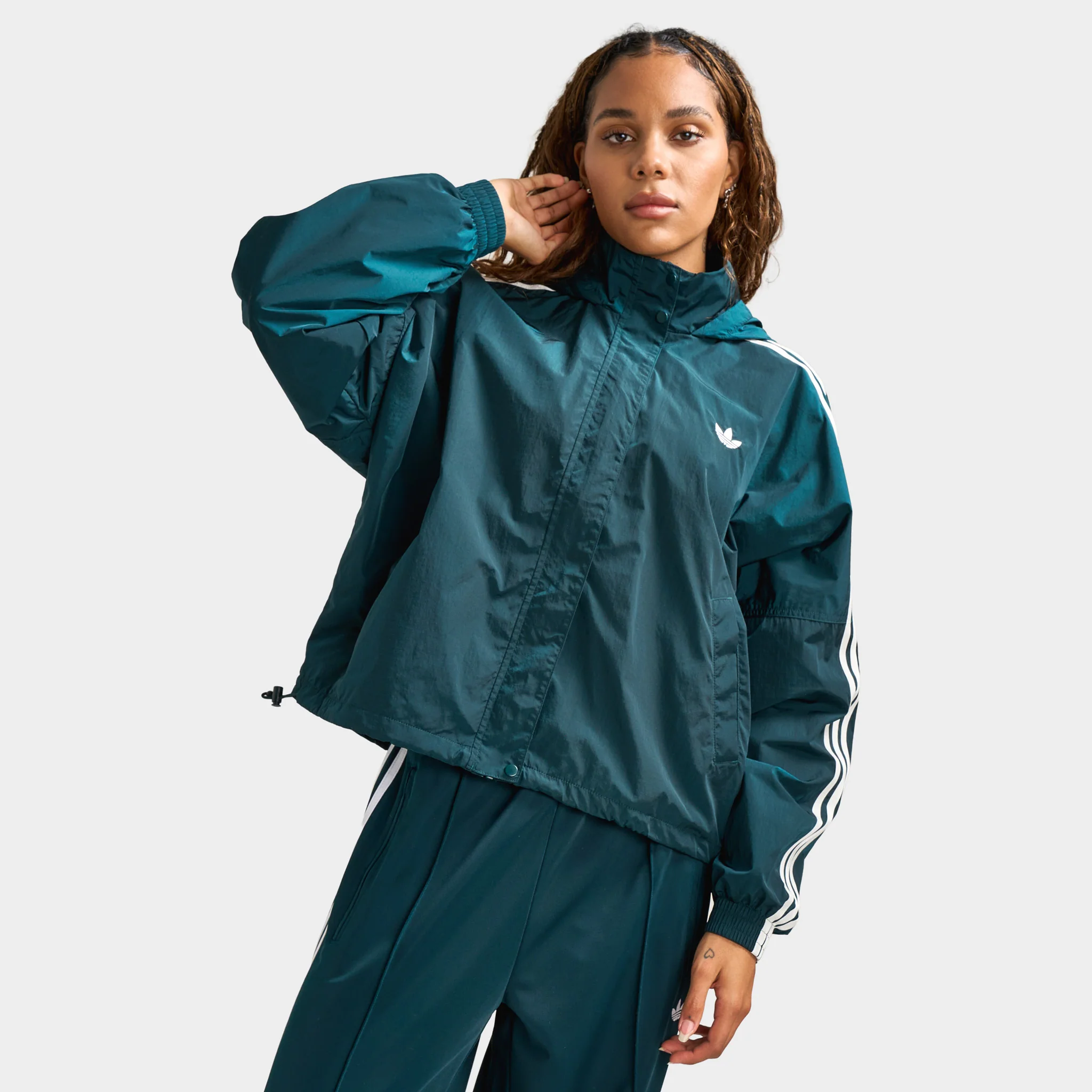 adidas Women's Adicolor 3 Stripes Woven Windbreaker Ivy / White - Image 3