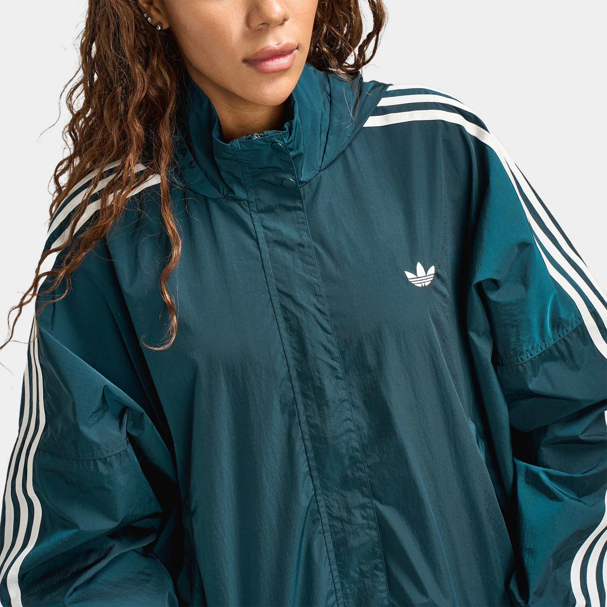 adidas Women's Adicolor 3 Stripes Woven Windbreaker Ivy / White - Image 4