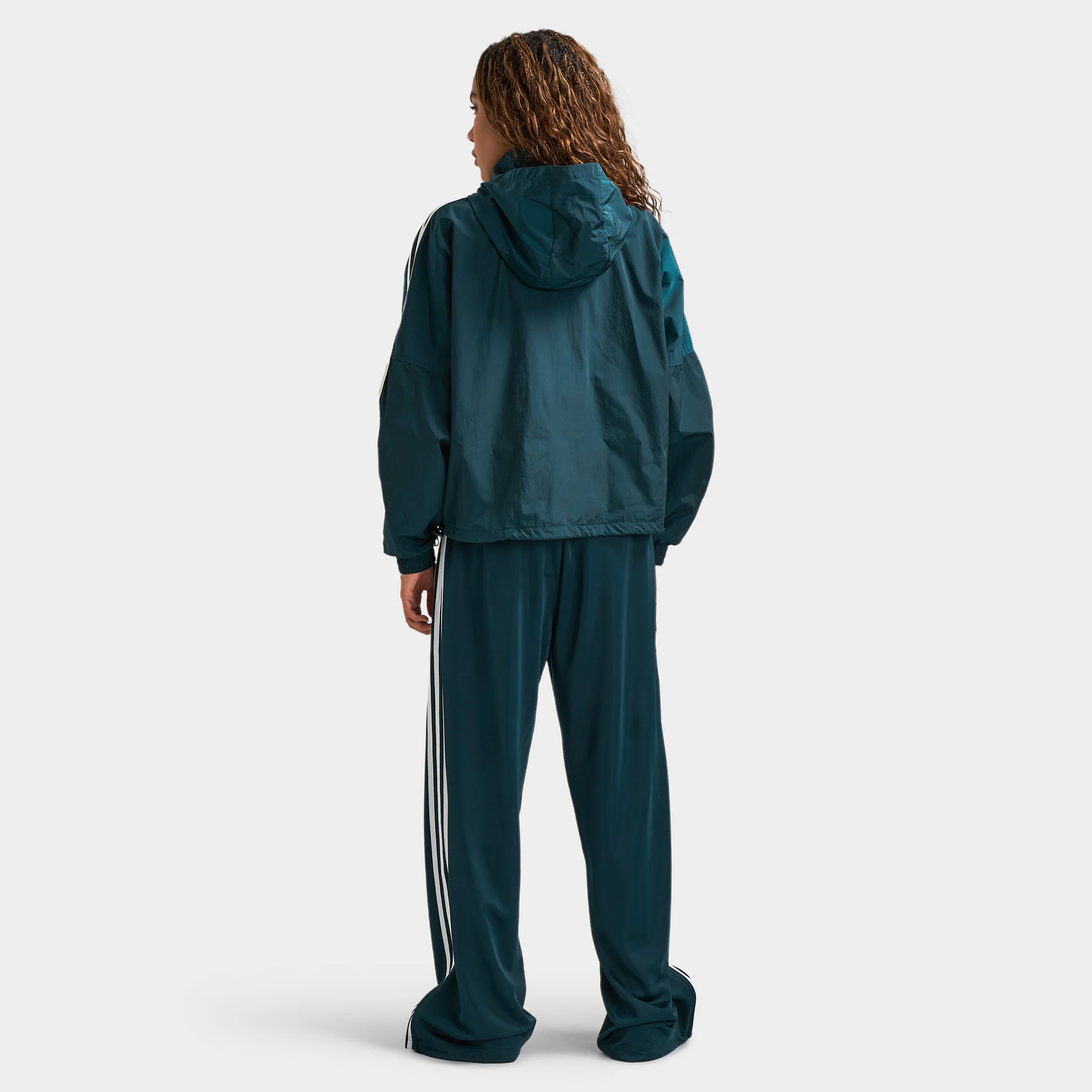 adidas Women's Adicolor 3 Stripes Woven Windbreaker Ivy / White - Image 5