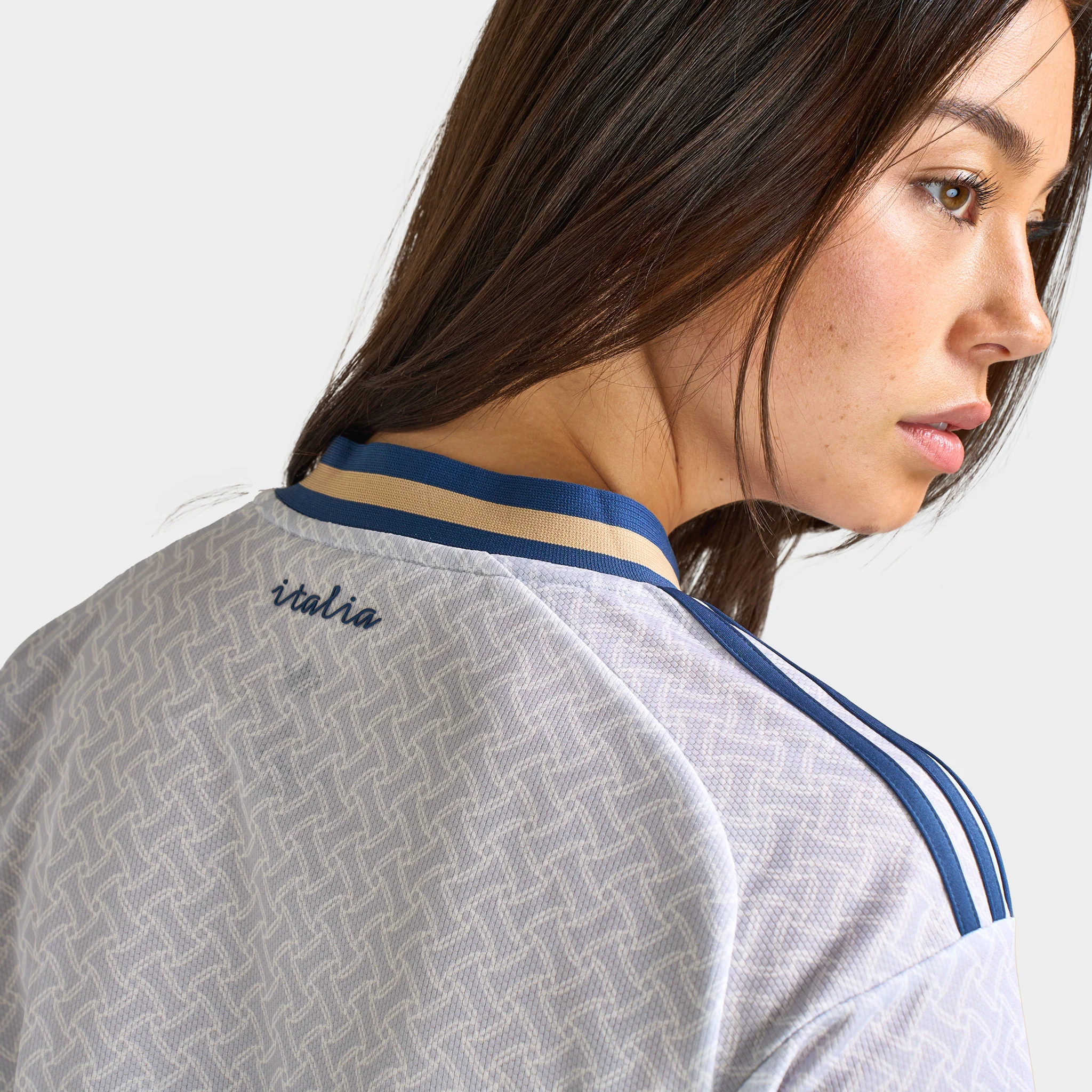 adidas Italy 26 Away Women's Cropped Jersey - Image 4