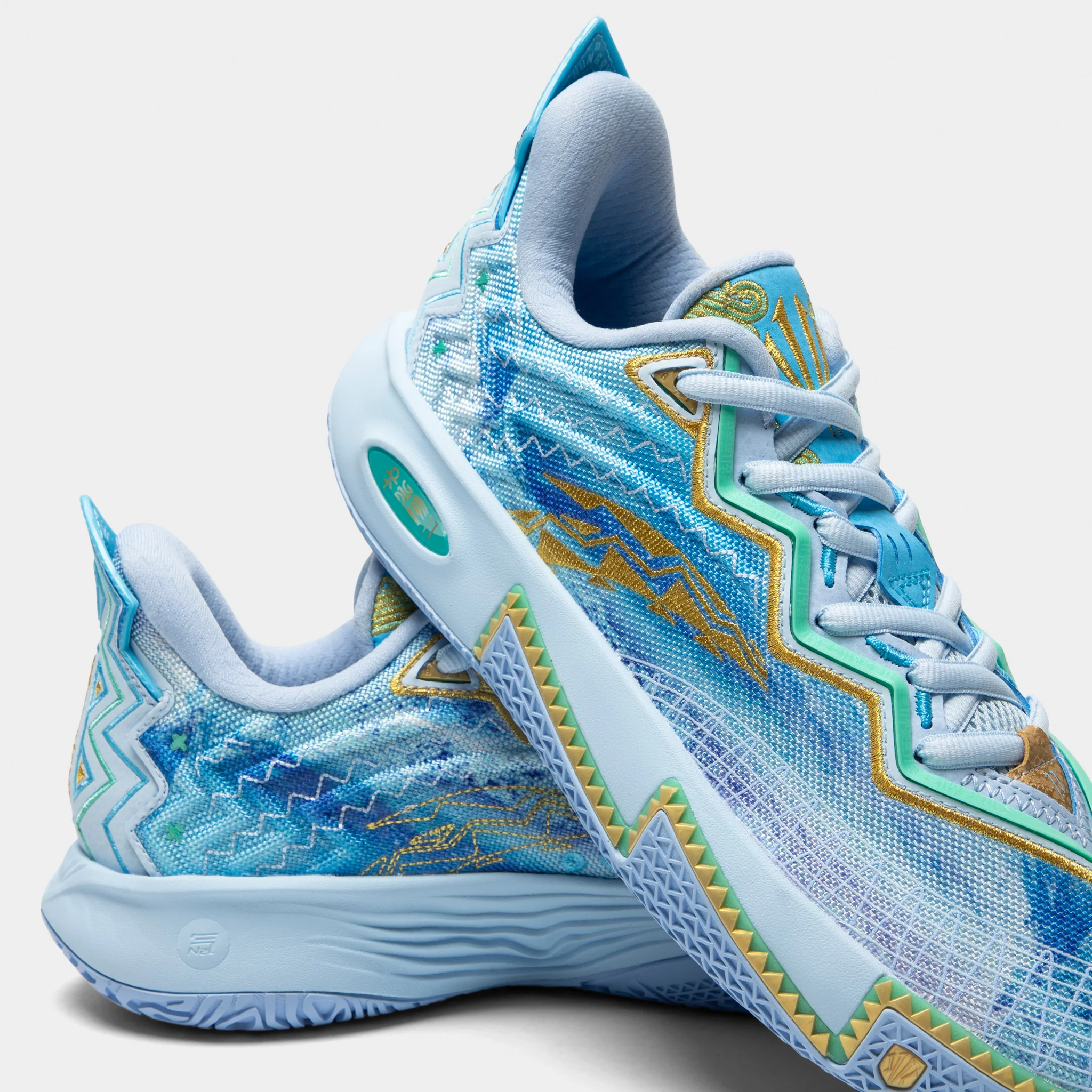 Anta Kyrie & Klay - Image 3