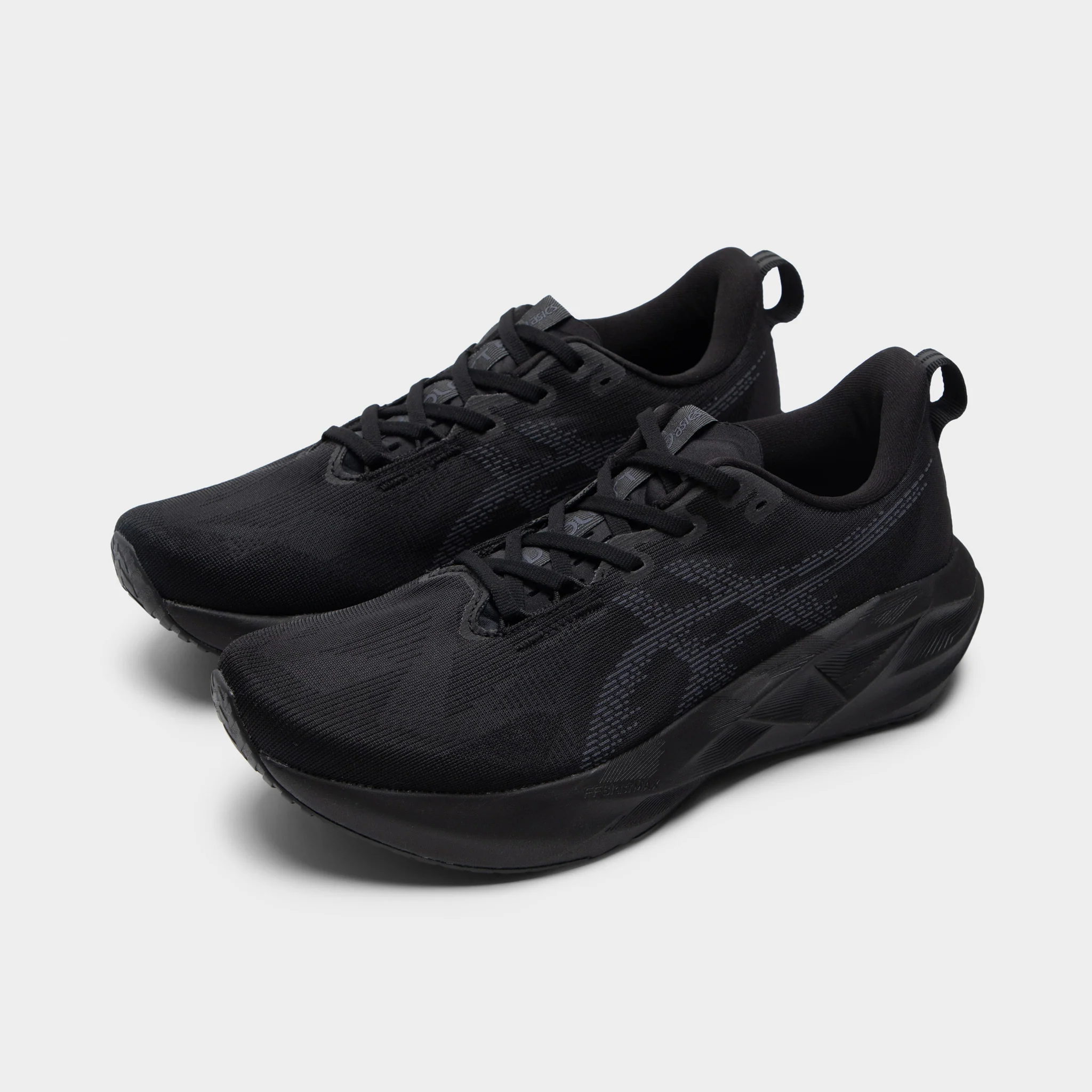 Asics Novablast 5 Black / Carrier Grey - Image 2