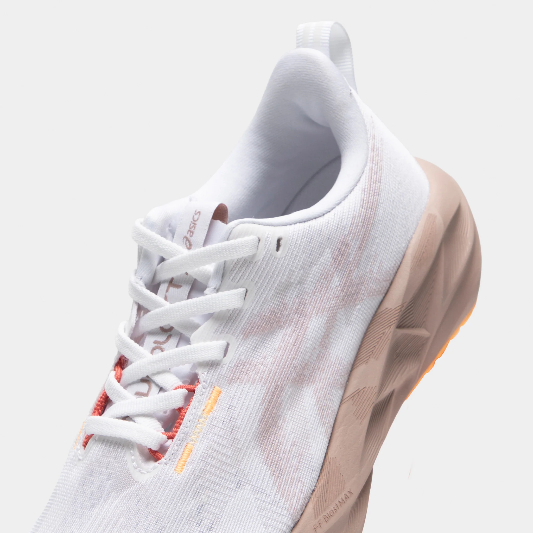 ASICS Women's Novablast 5 White / Fawn - Image 3
