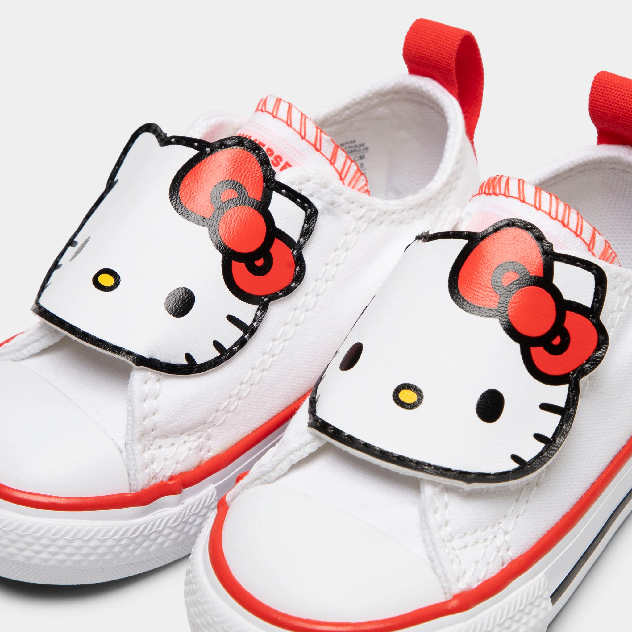 Converse Infants' Chuck Taylor All Star One Strap Hello Kitty and Friends White / White - Red - Image 3