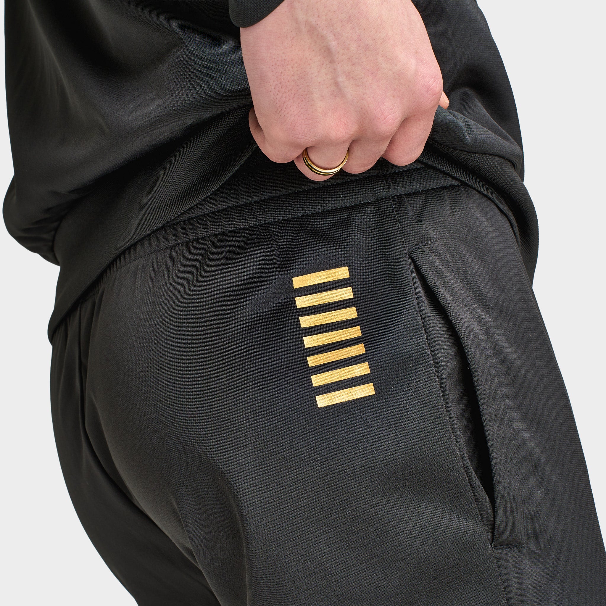 EA7 Core ID Poly Jogging Set / Black - Image 6