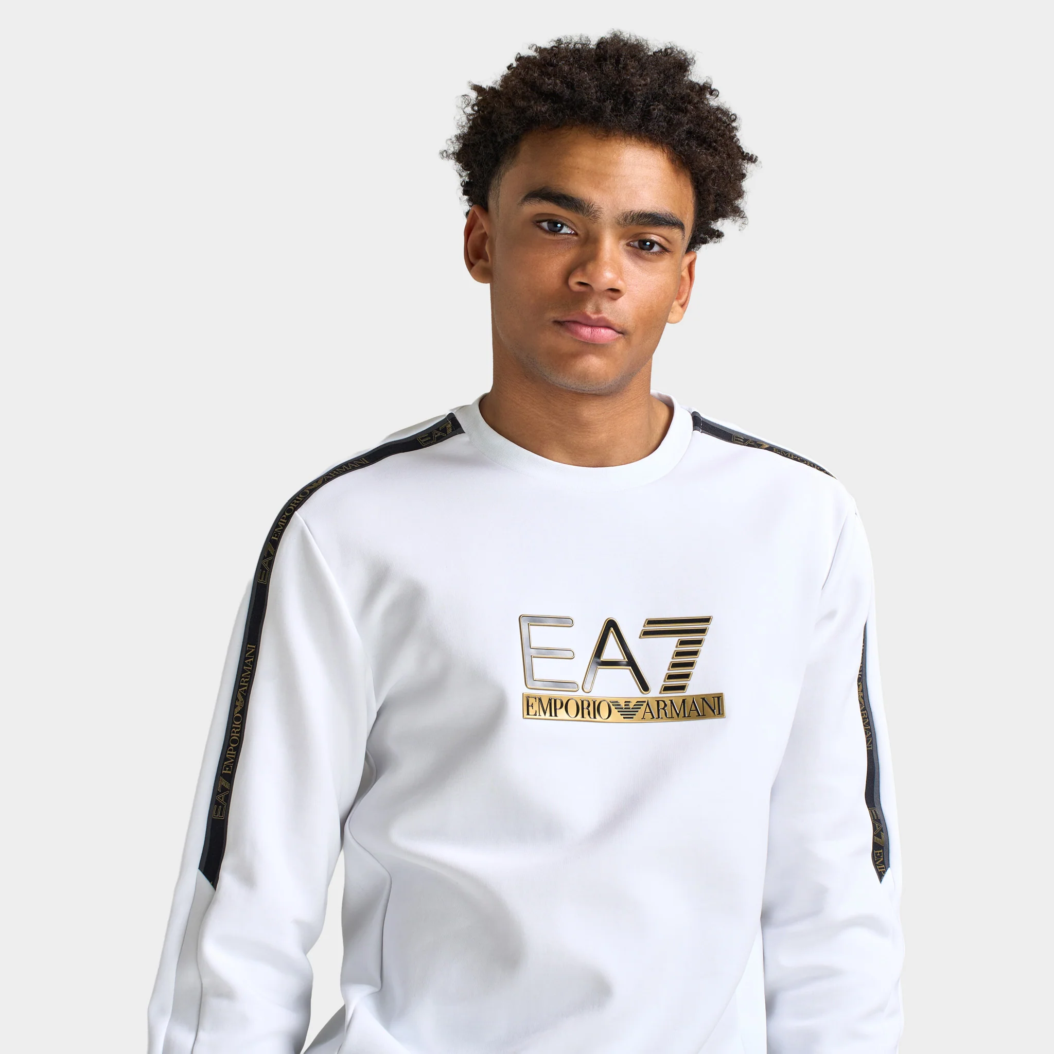 EA7 Gold Chest Logo Crew / White - Image 4