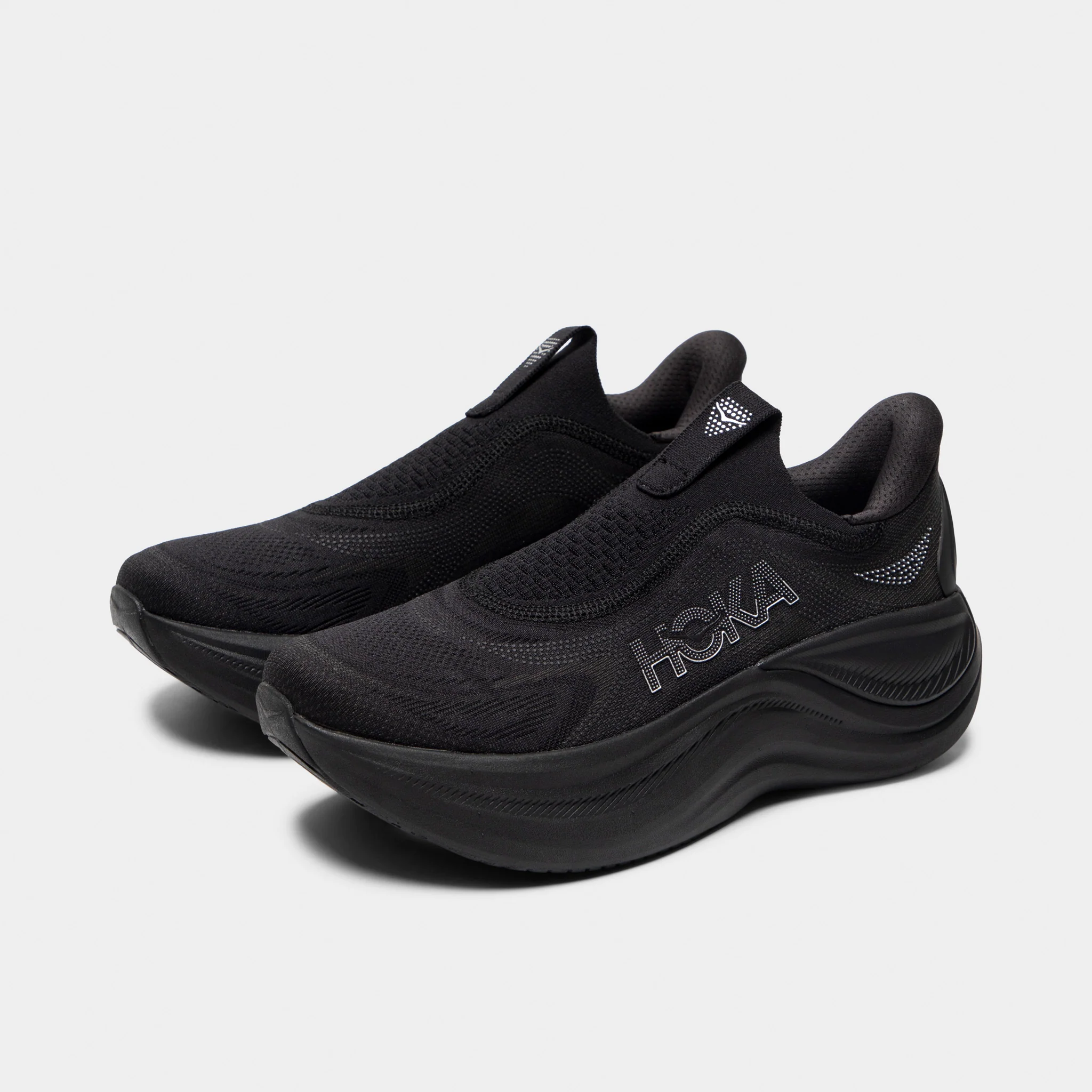 Hoka Skyward Laceless Black / Black - Image 2