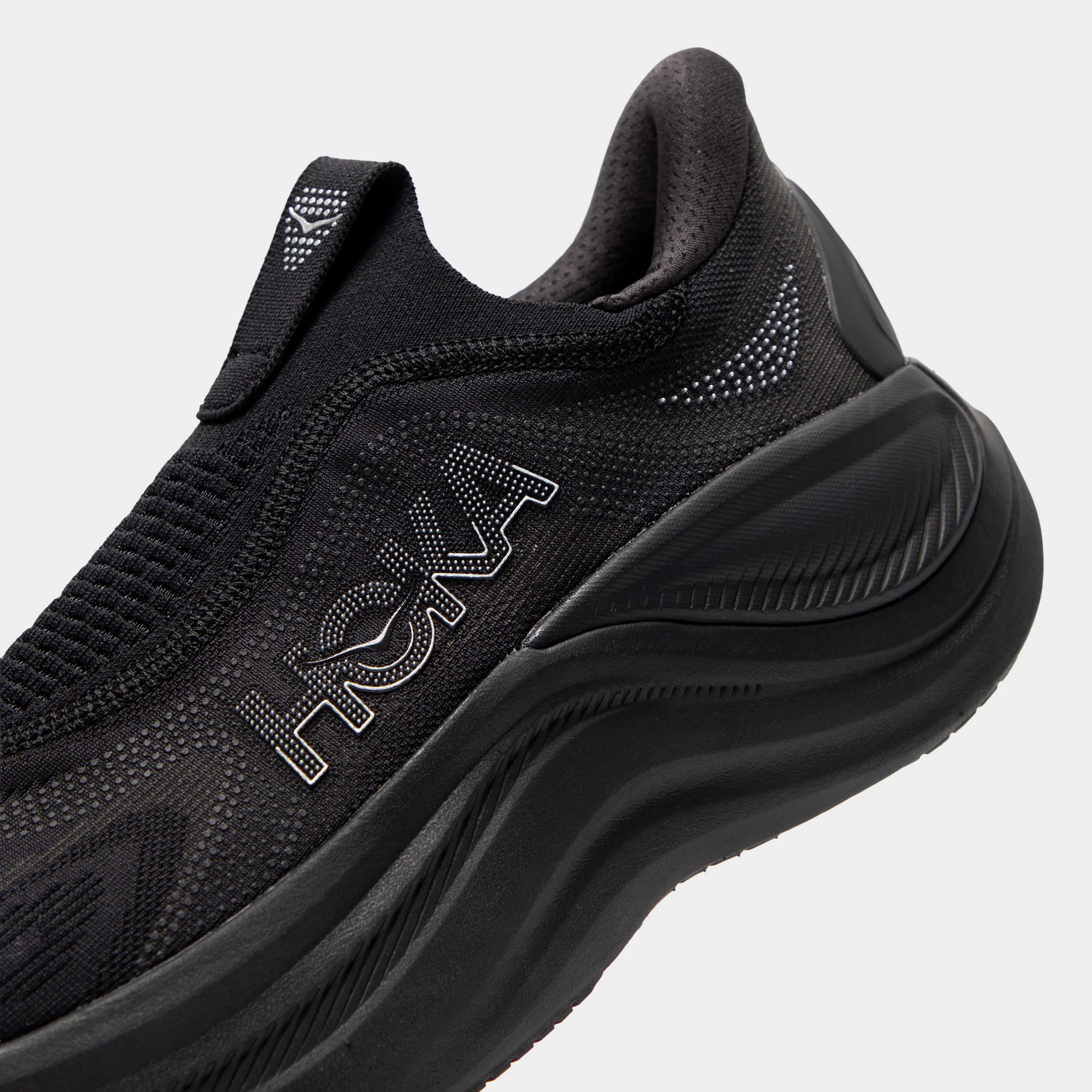 Hoka Skyward Laceless Black / Black - Image 3