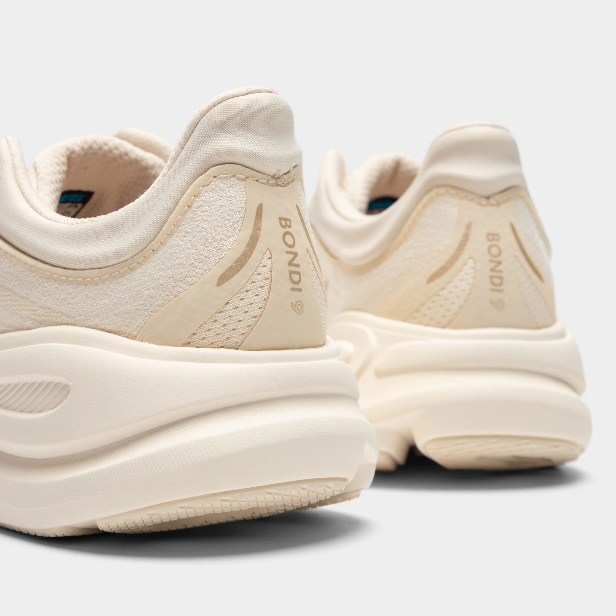 Hoka Women's Bondi 9 Vanilla / Birch - Image 3