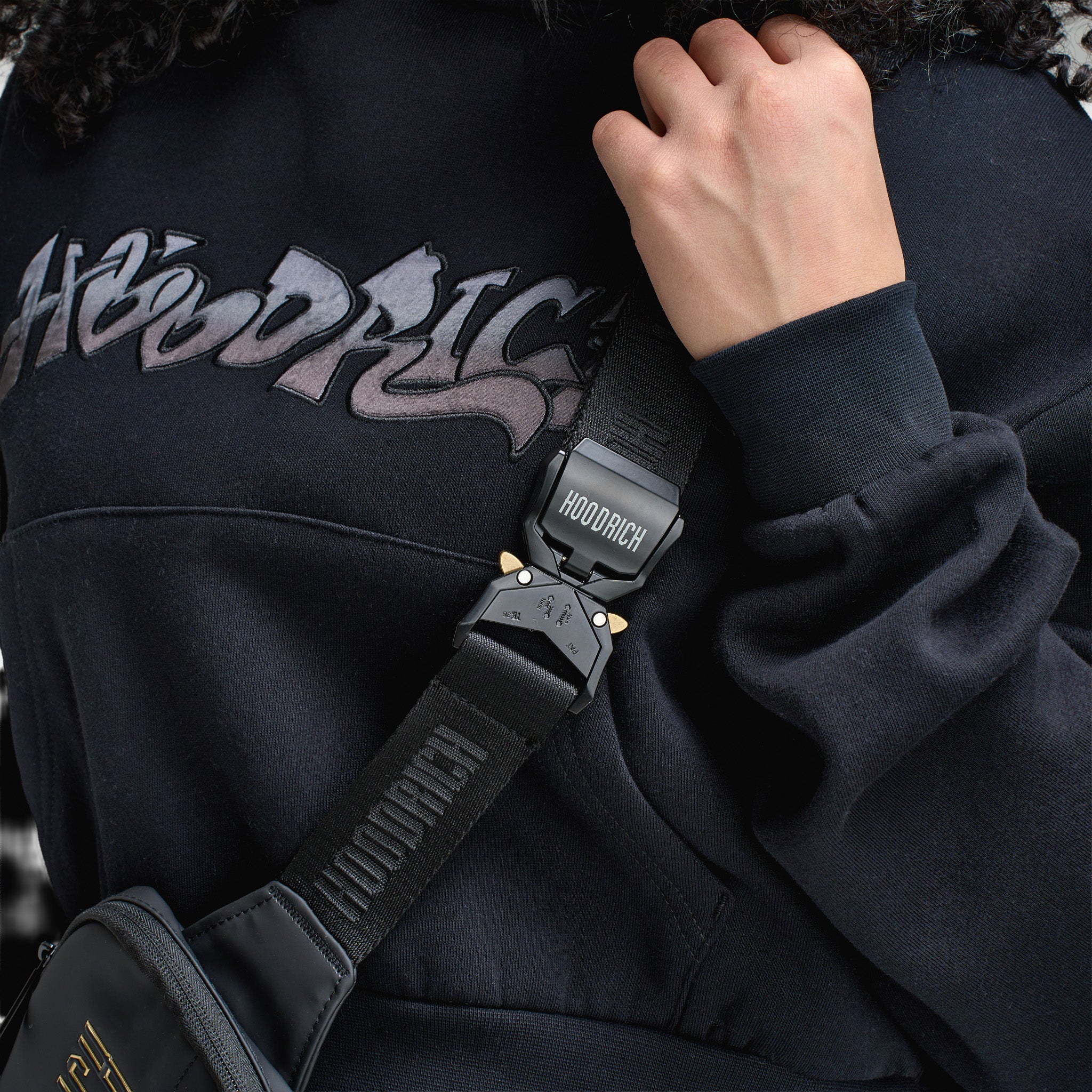 Hoodrich Coupe Clip Mini Bag Black/Gold - Image 3