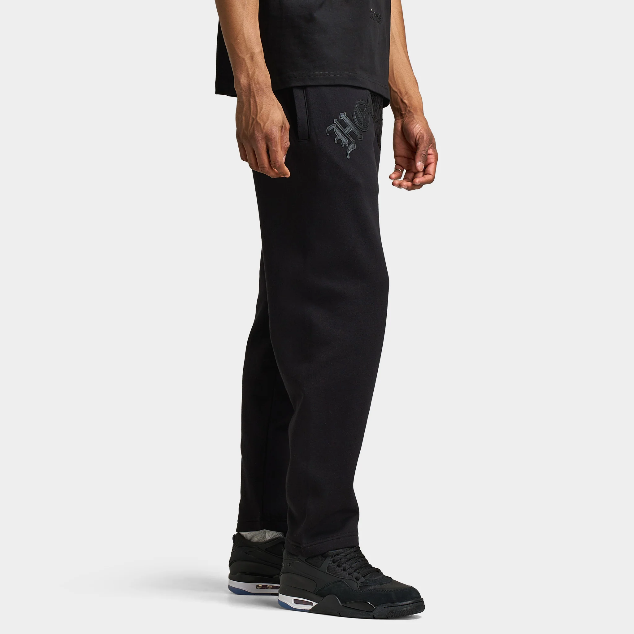 Hoodrich Inkline Oversized Open Hem Jogger / Black - Image 5