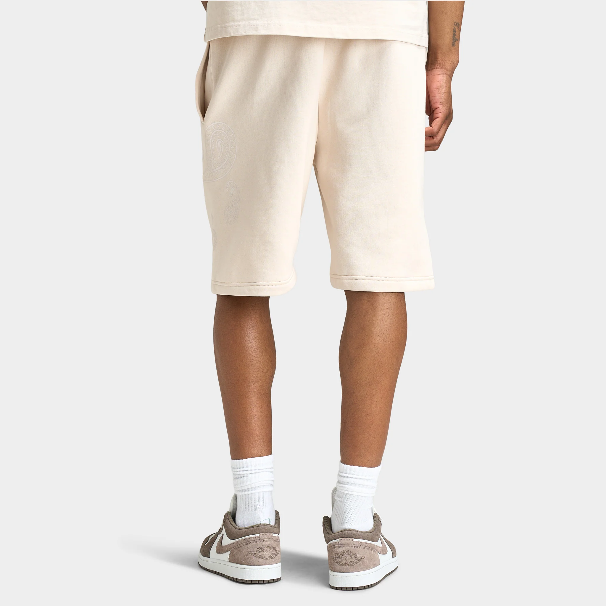 Hoodrich Inkline Oversized Shorts / Oat Milk - Image 4