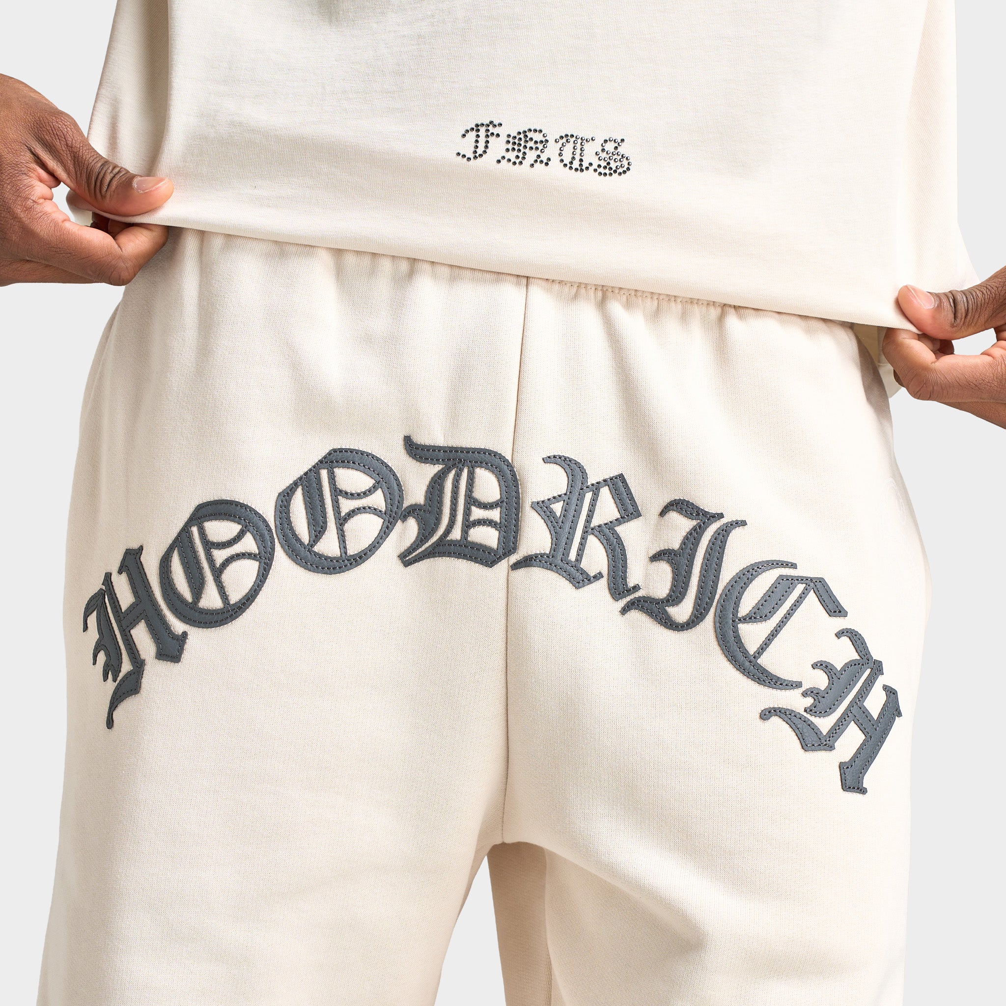 Hoodrich Inkline Oversized Shorts / Oat Milk - Image 5