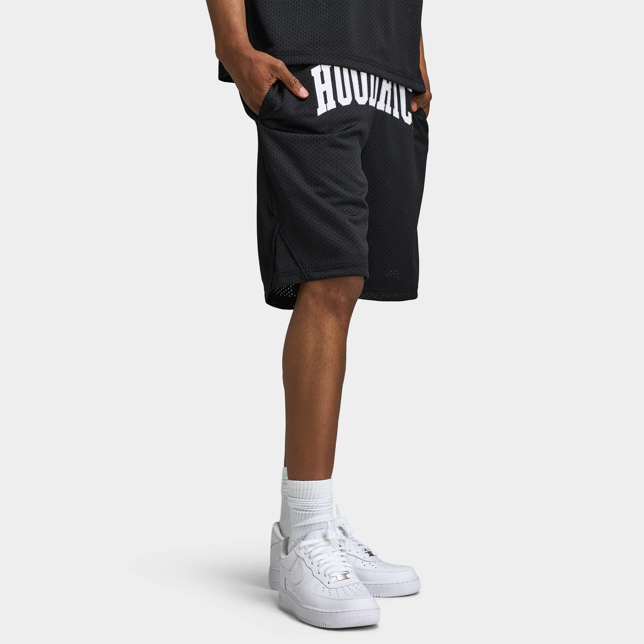 Hoodrich Varsity Oversized Mesh Shorts Black / White - Image 3