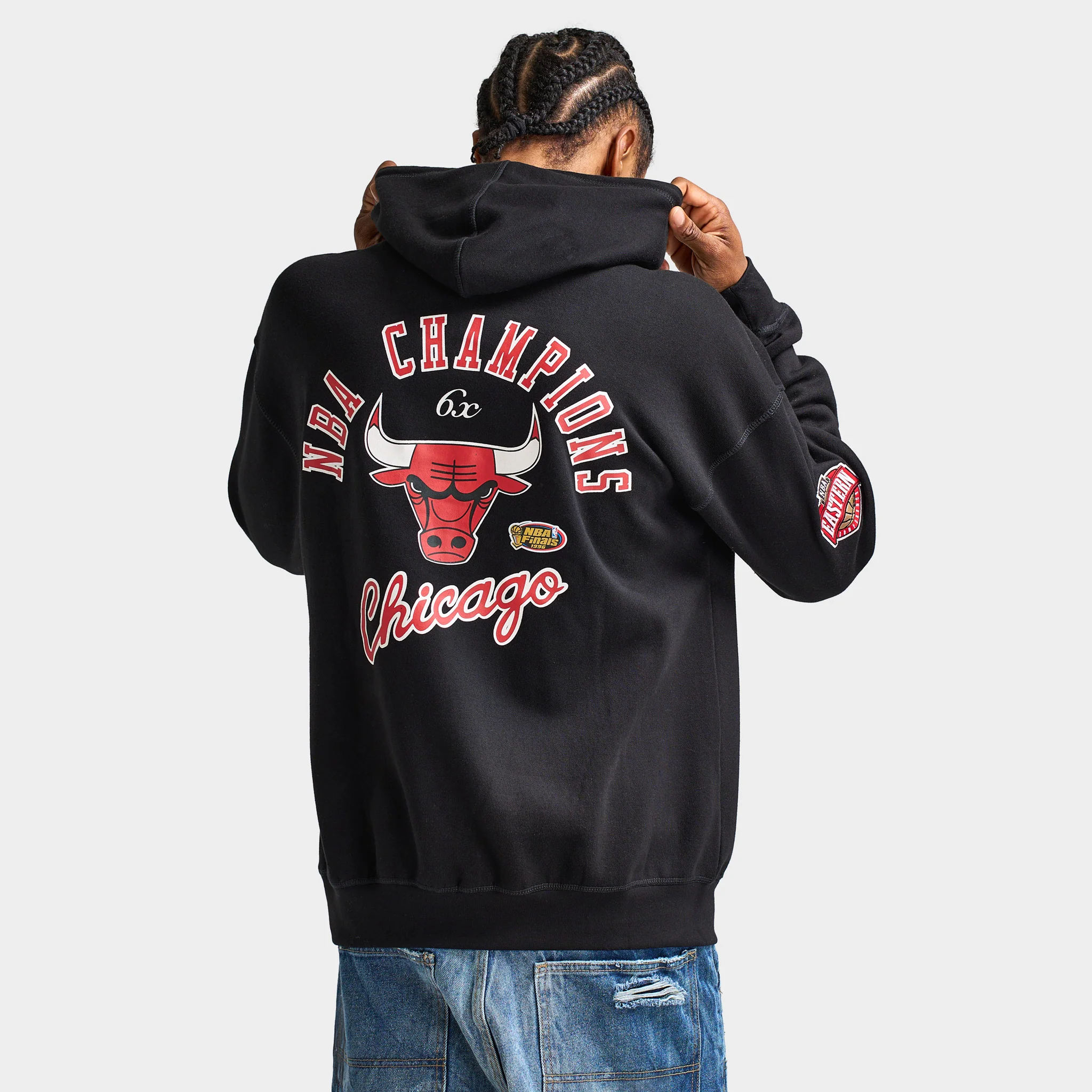 Mitchell & Ness Chicago Bulls Hoodie / Faded Black - Image 2