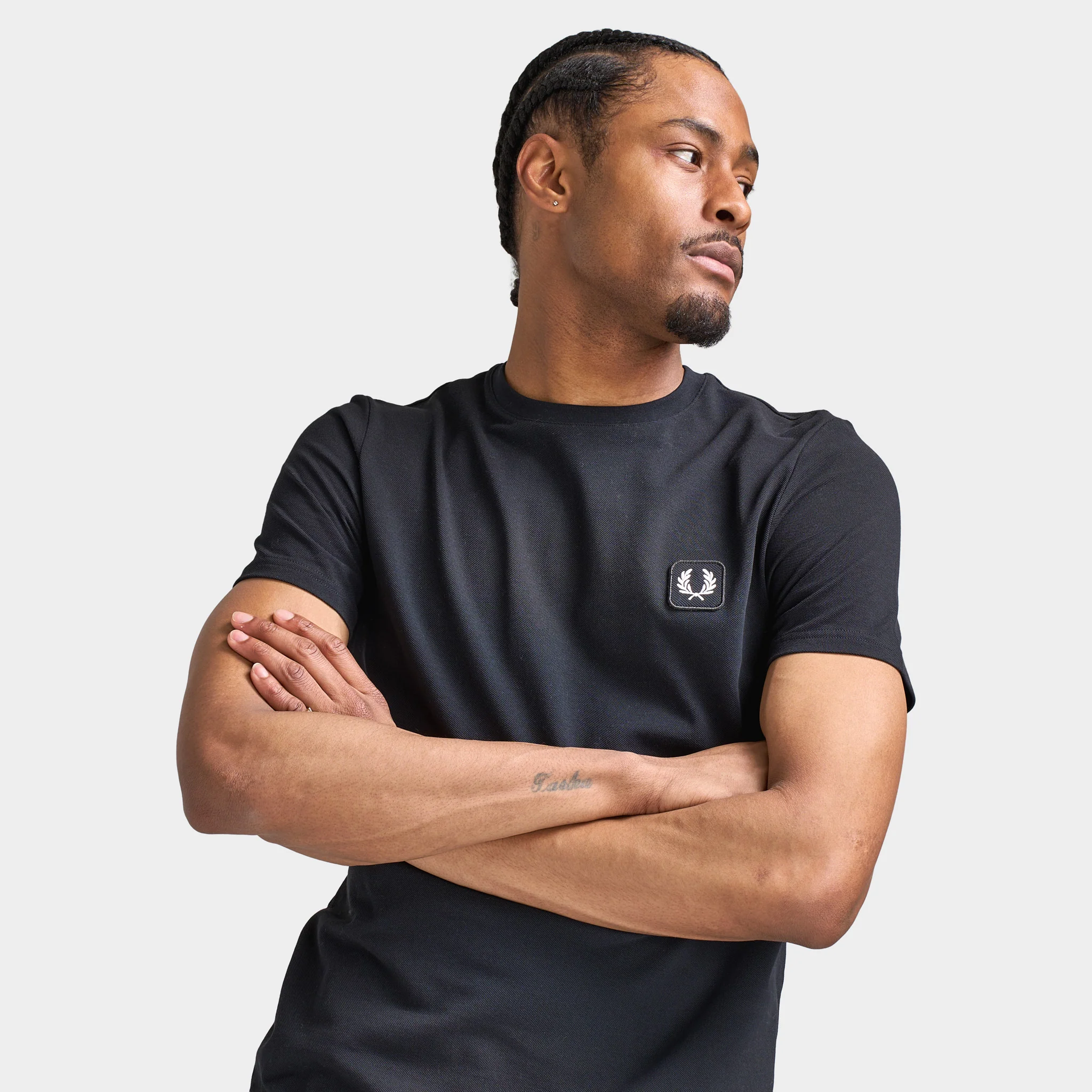 Fred Perry Badge T-Shirt / Black - Image 6