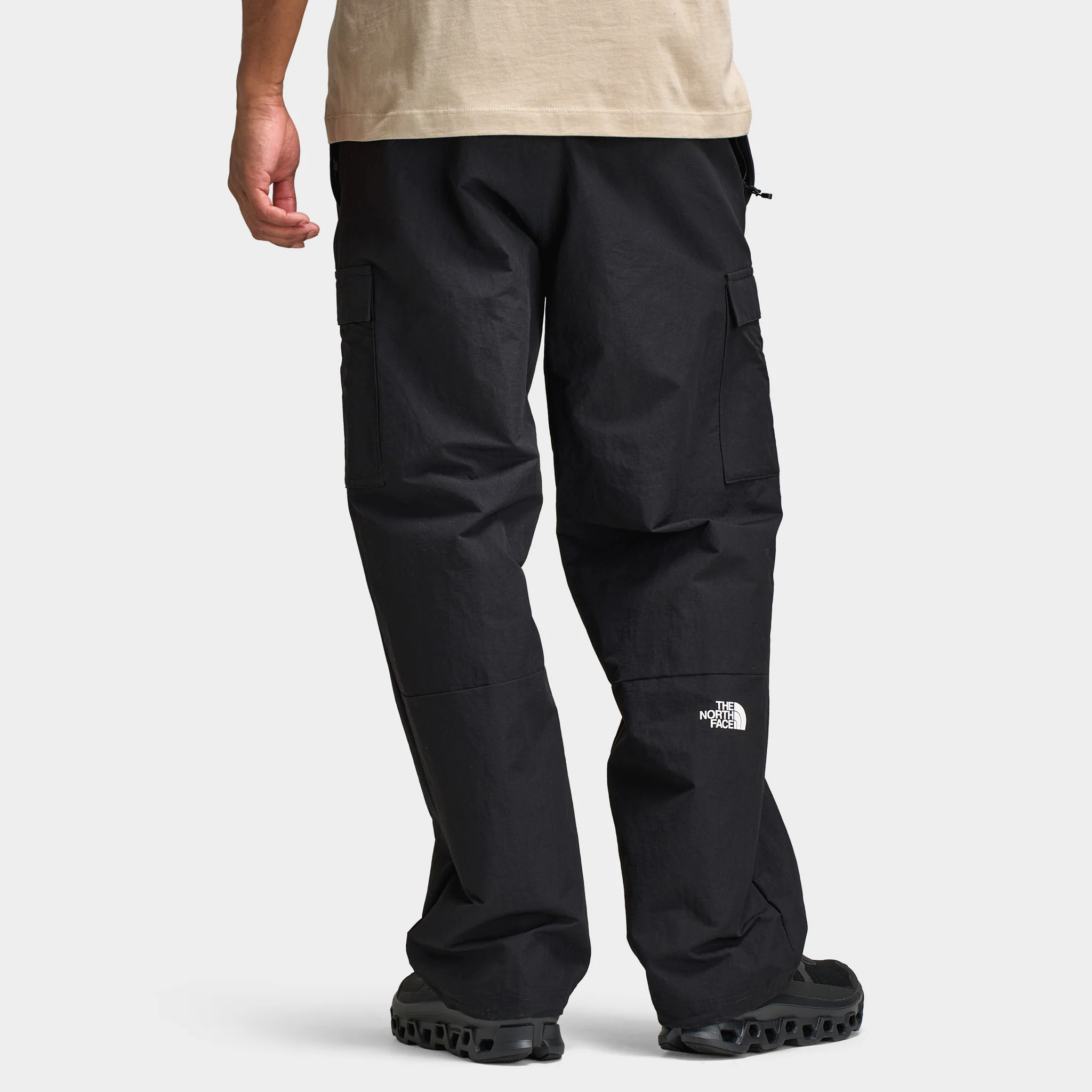 The North Face M Trishul Open Hem Cargo Pant / TNF Black - Image 2