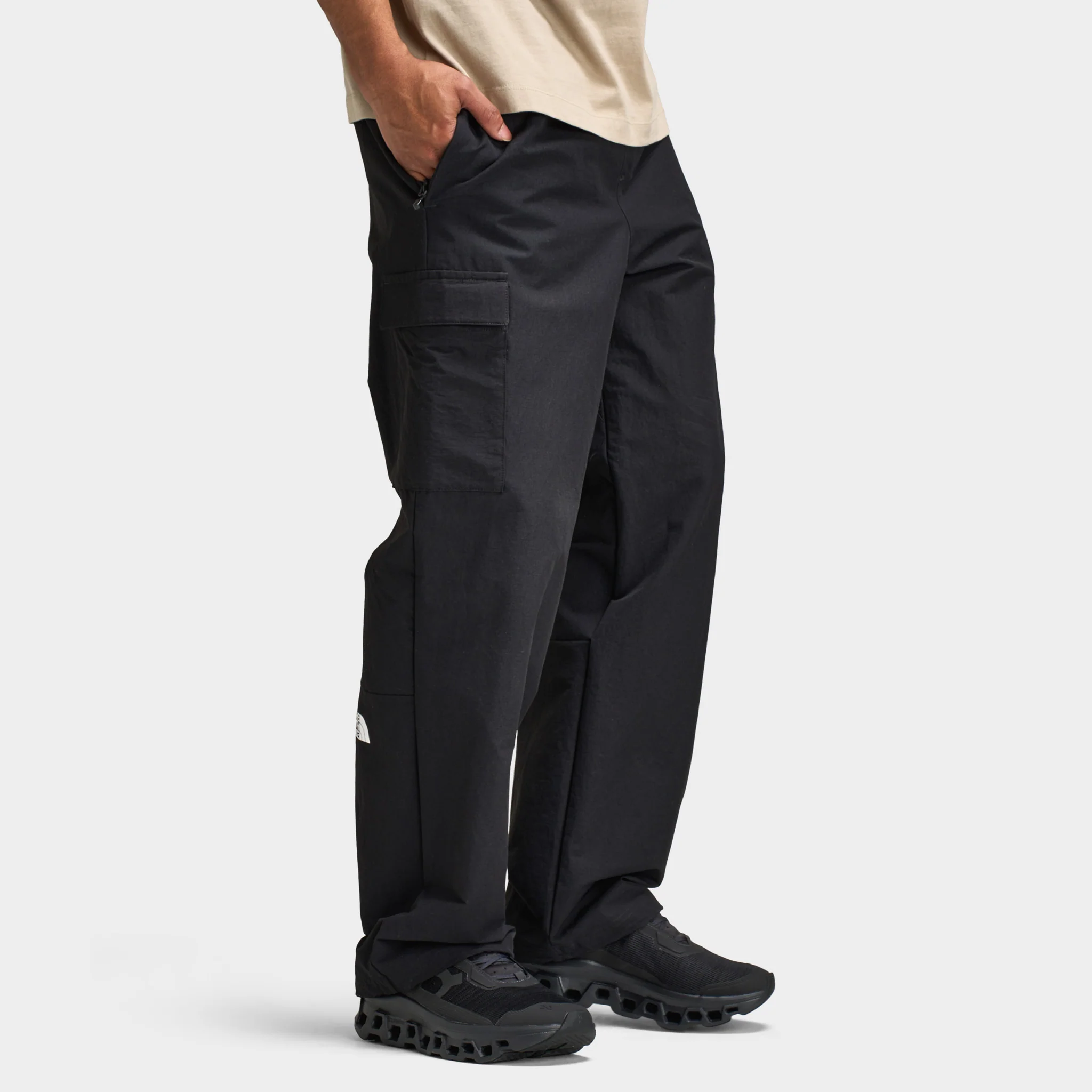 The North Face M Trishul Open Hem Cargo Pant / TNF Black - Image 5