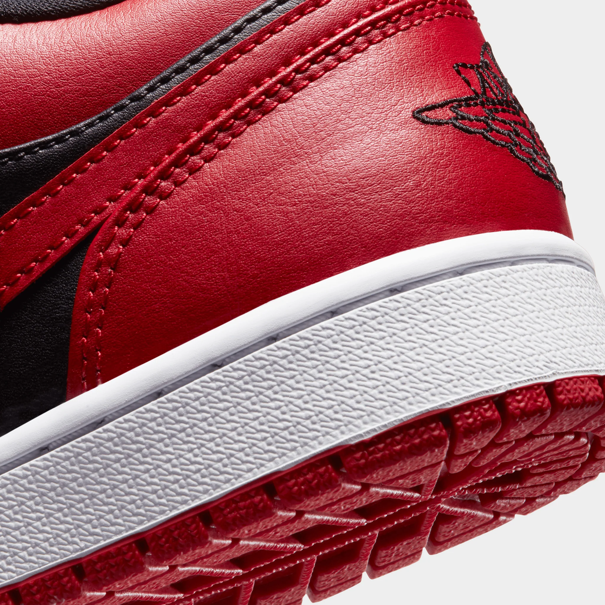 Jordan 1 Low Gym Red / Black - Image 4