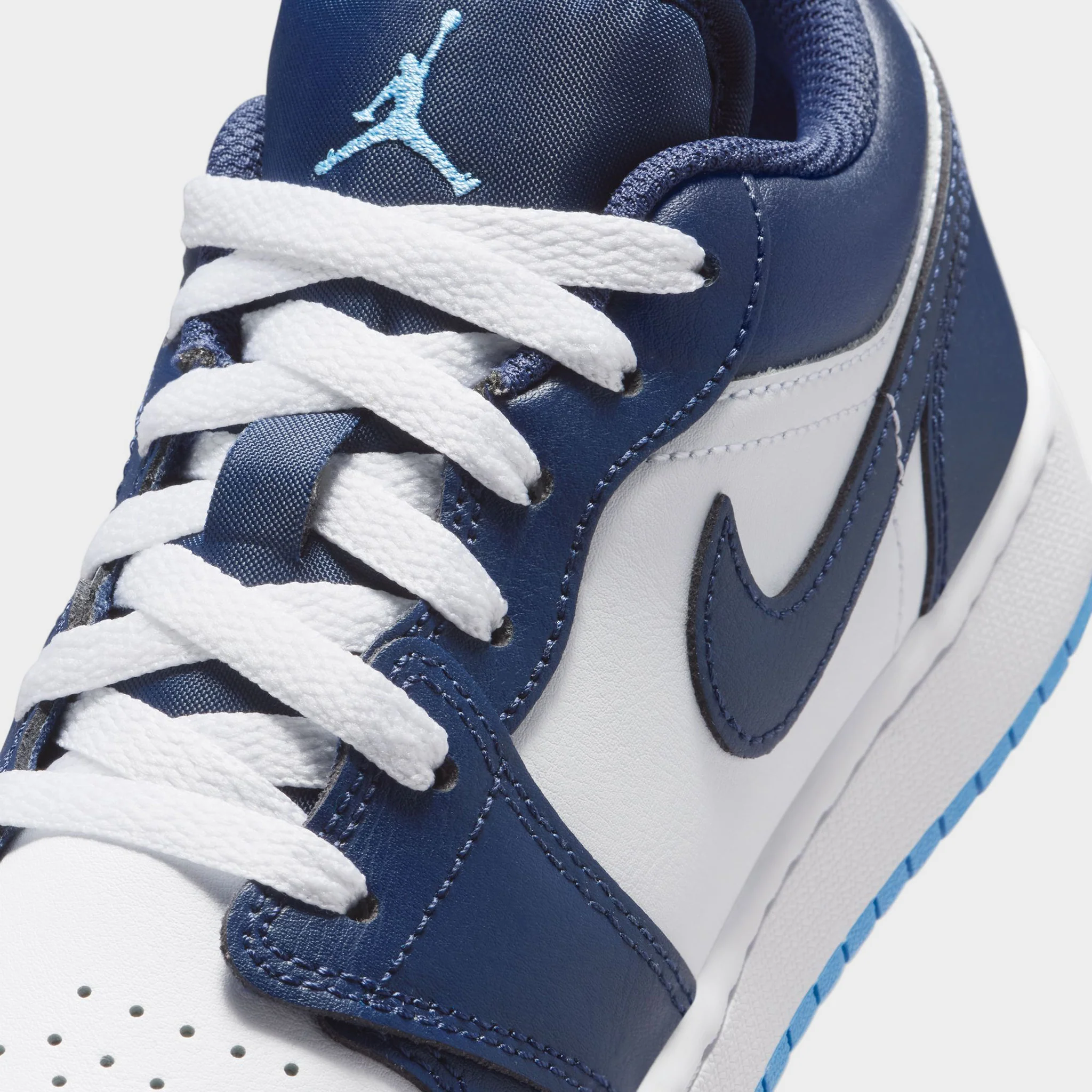 Jordan 1 Low GS Midnight Navy / University Blue - White - Image 3