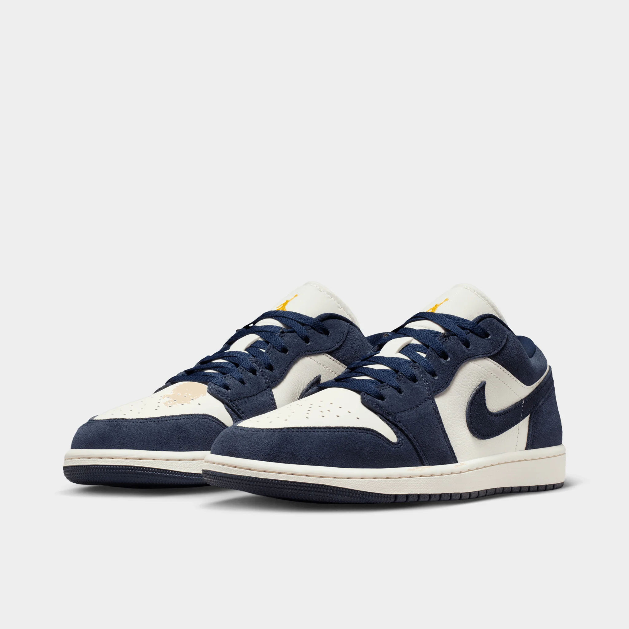 Jordan 1 Low Obsidian / University Gold - Image 2