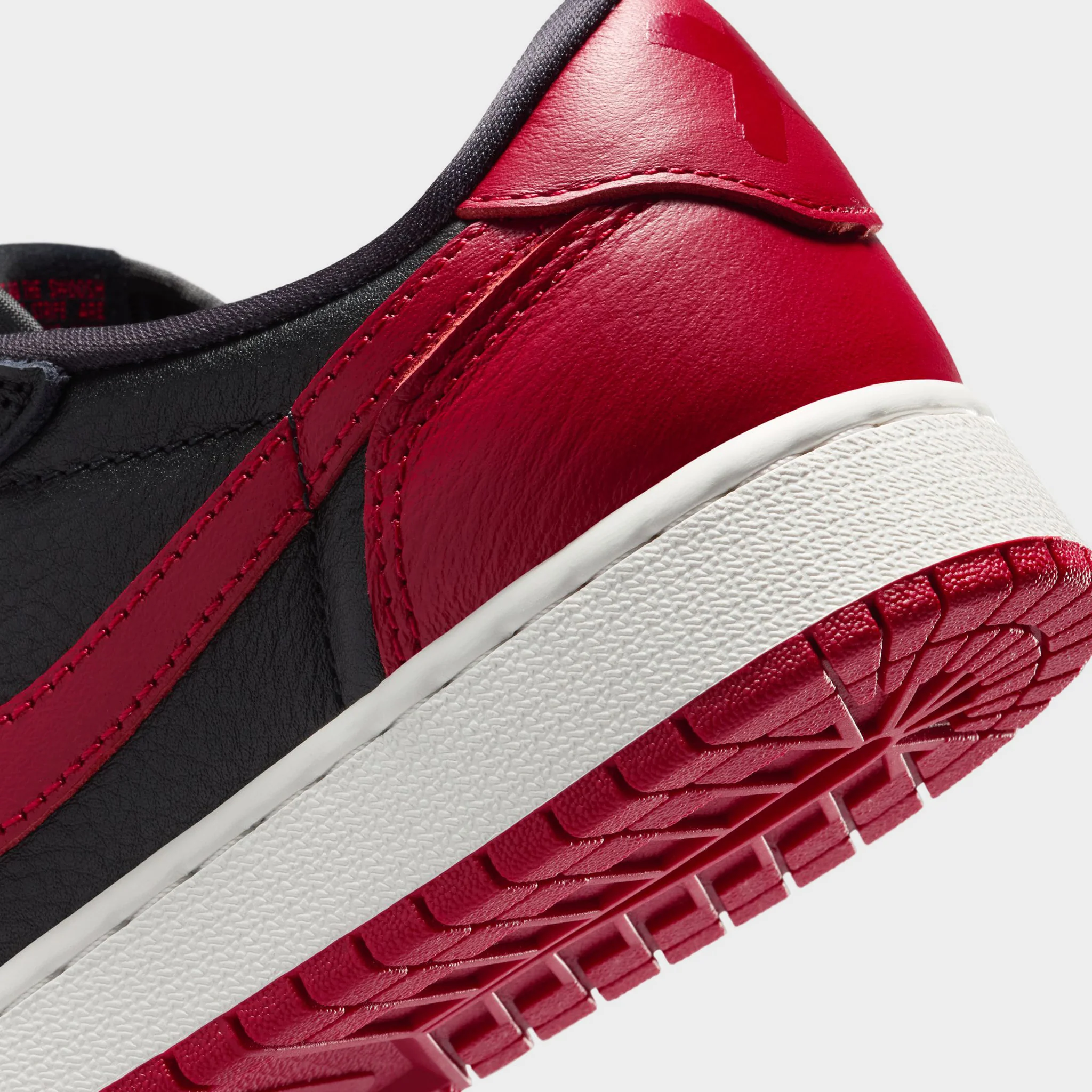 Jordan 1 Low OG Retro GS Black / Black - Varsity Red - Image 6