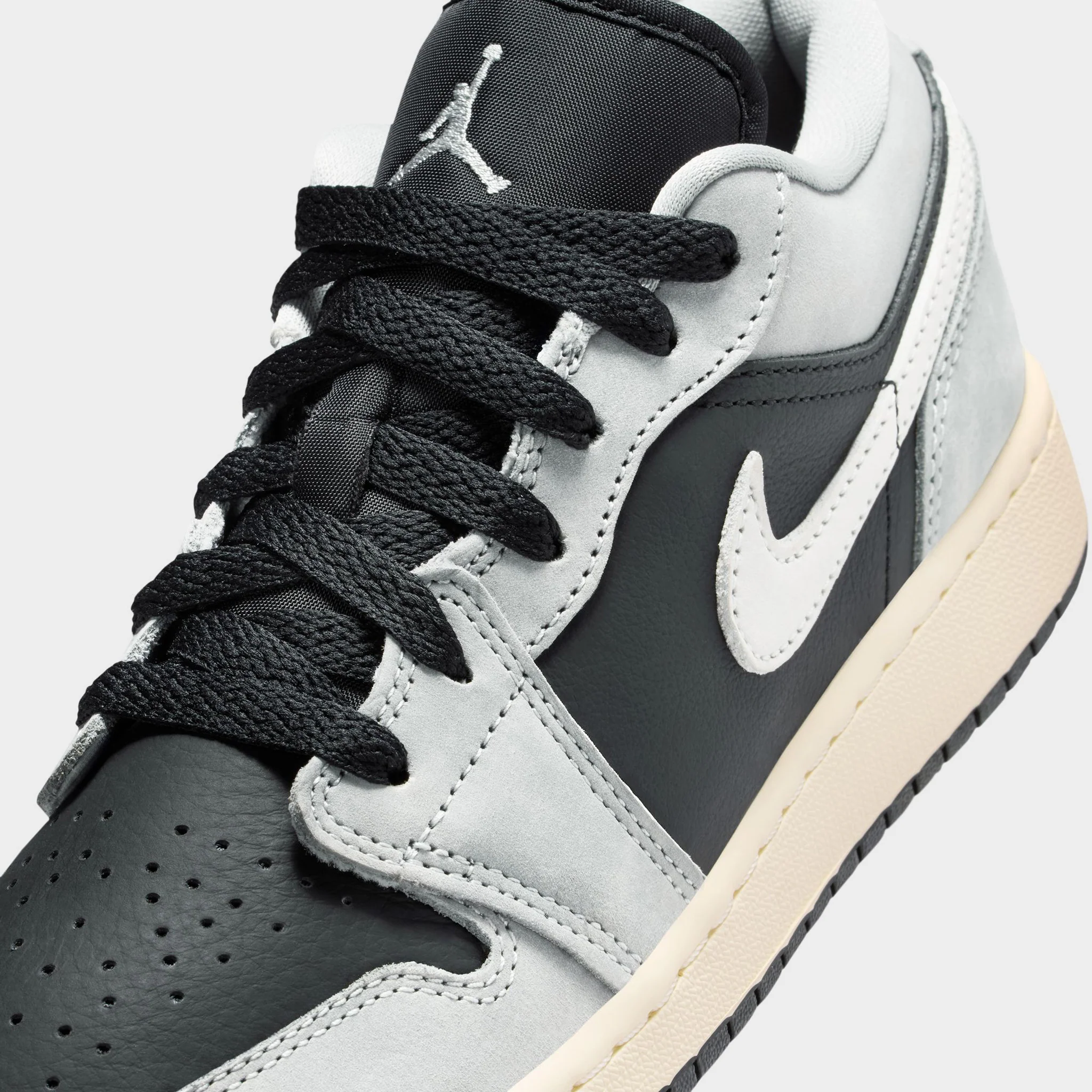 Jordan 1 Low SE GS Light Smoke Grey / Black - Sail - Image 3