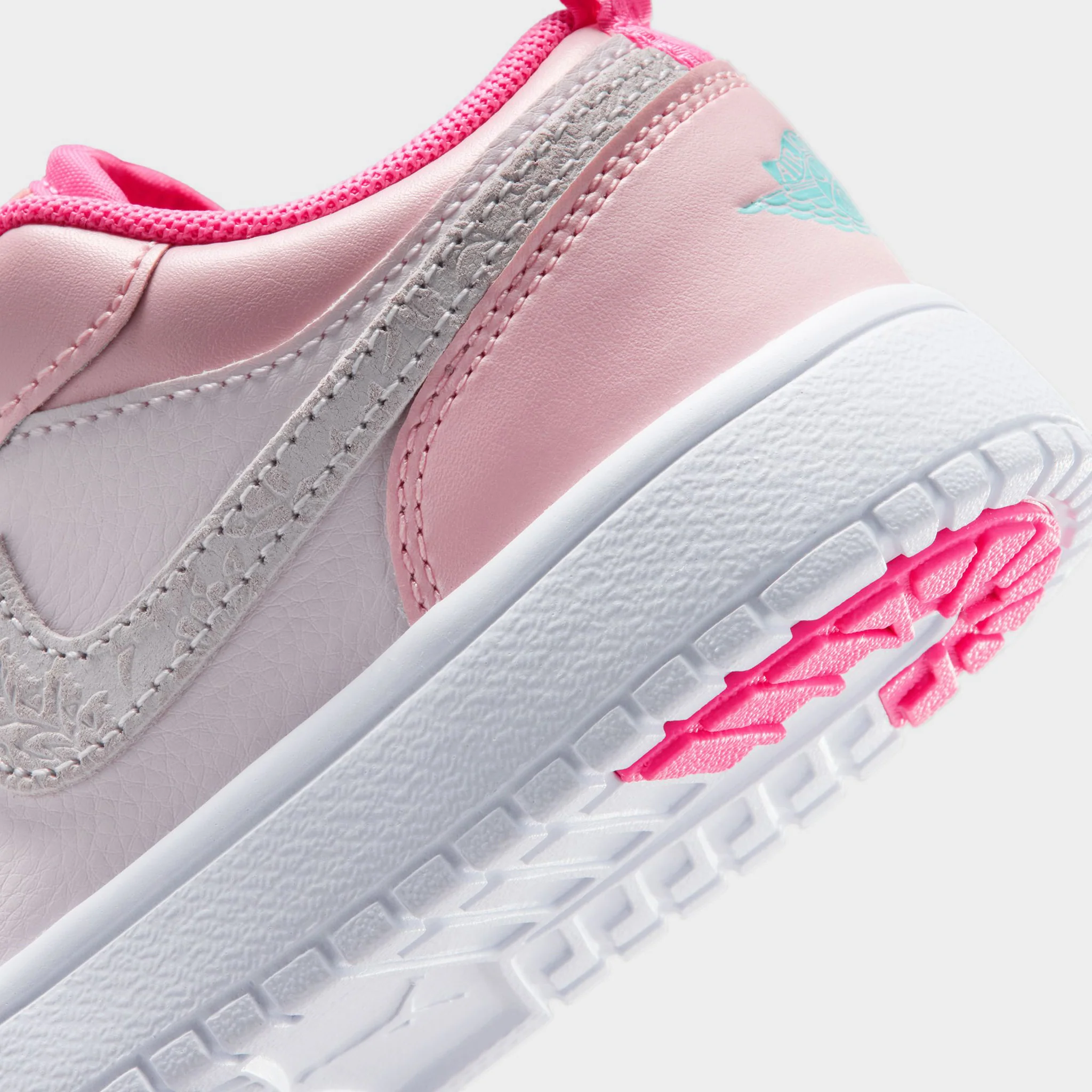 Jordan 1 Low SE PS Pink Glow / Light Aqua - Pink Bloom - Image 3
