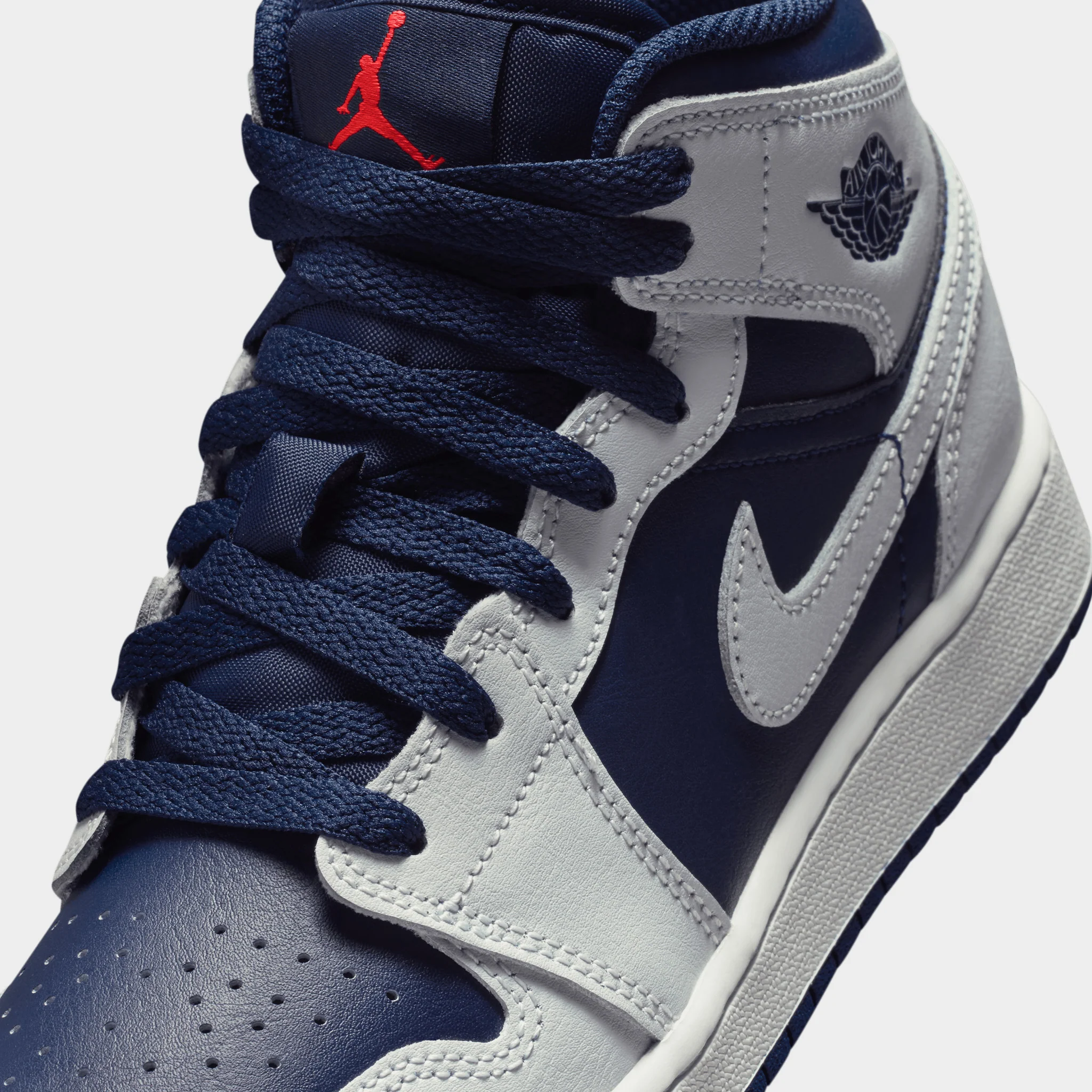 Jordan 1 Mid GS Blue Void / Pure Platinum - Summit White - Image 3