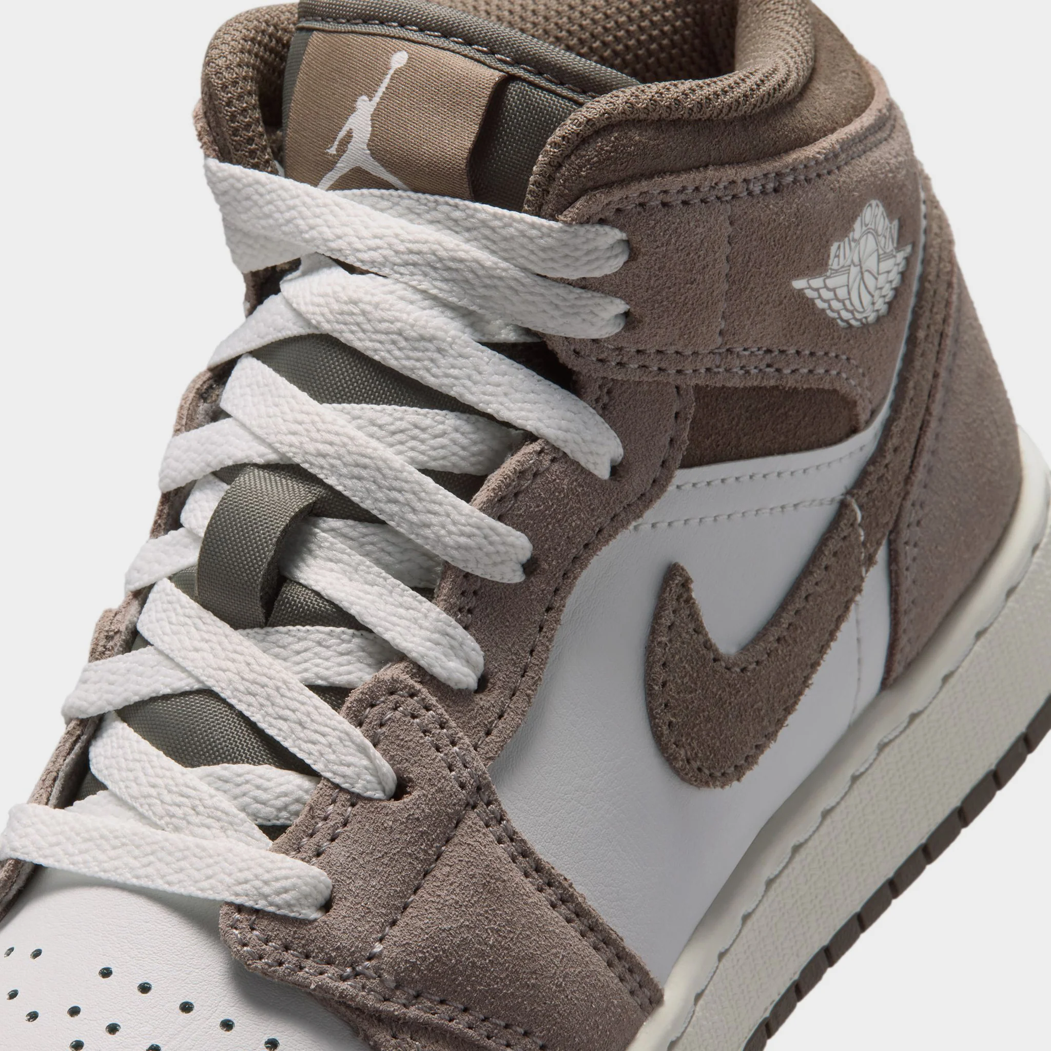 Jordan 1 Mid GS Enigma Stone / Olive Grey - Summit White - Image 4