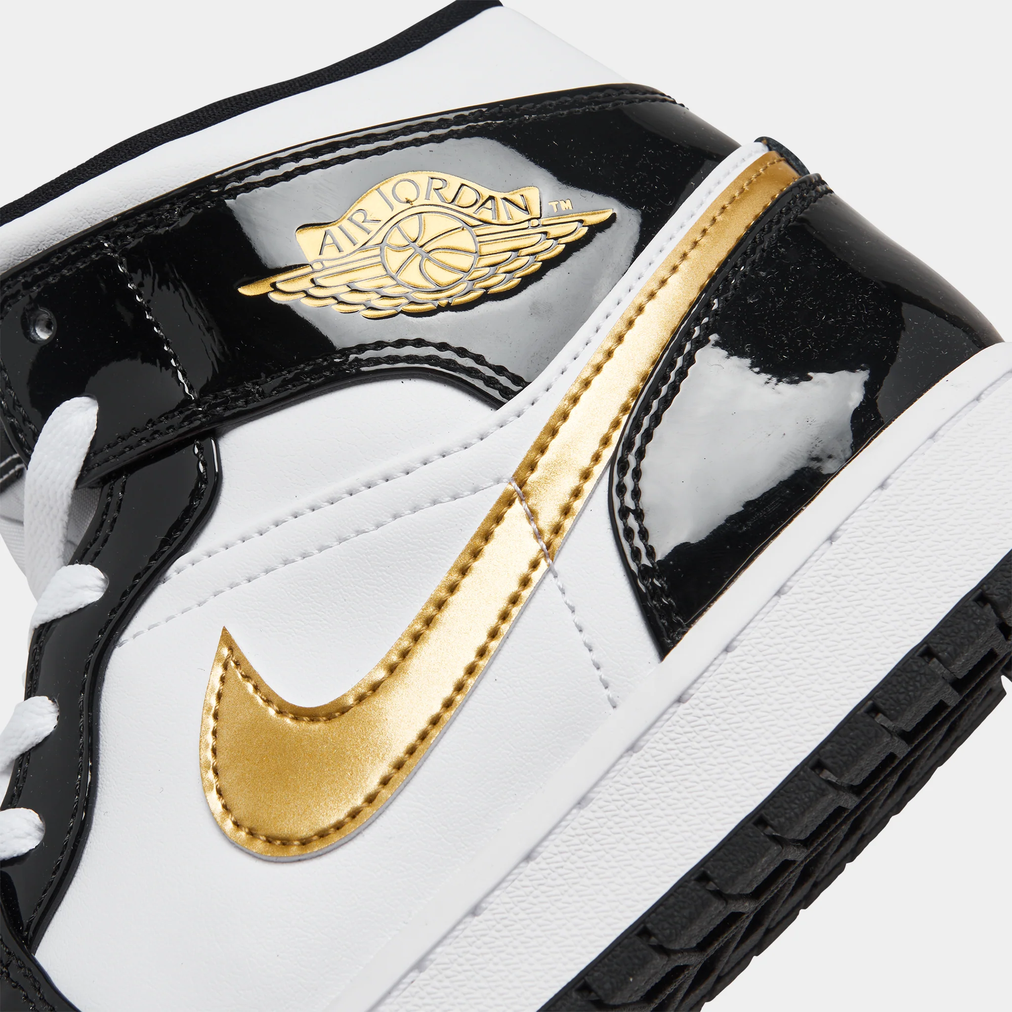 Jordan 1 Mid SE Black / Metallic Gold - White - Image 3