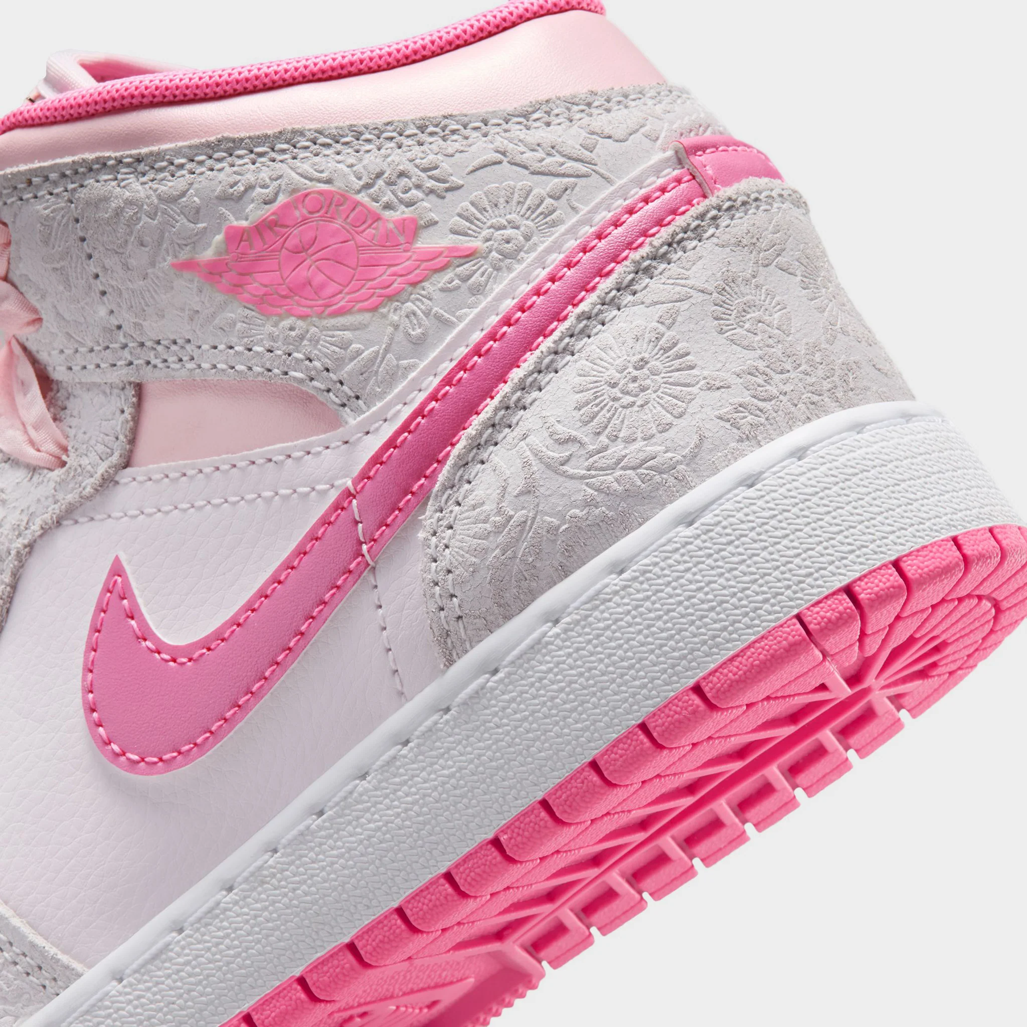 Jordan 1 Mid SE GS Vast Grey / Pink Glow - Sail - Image 4