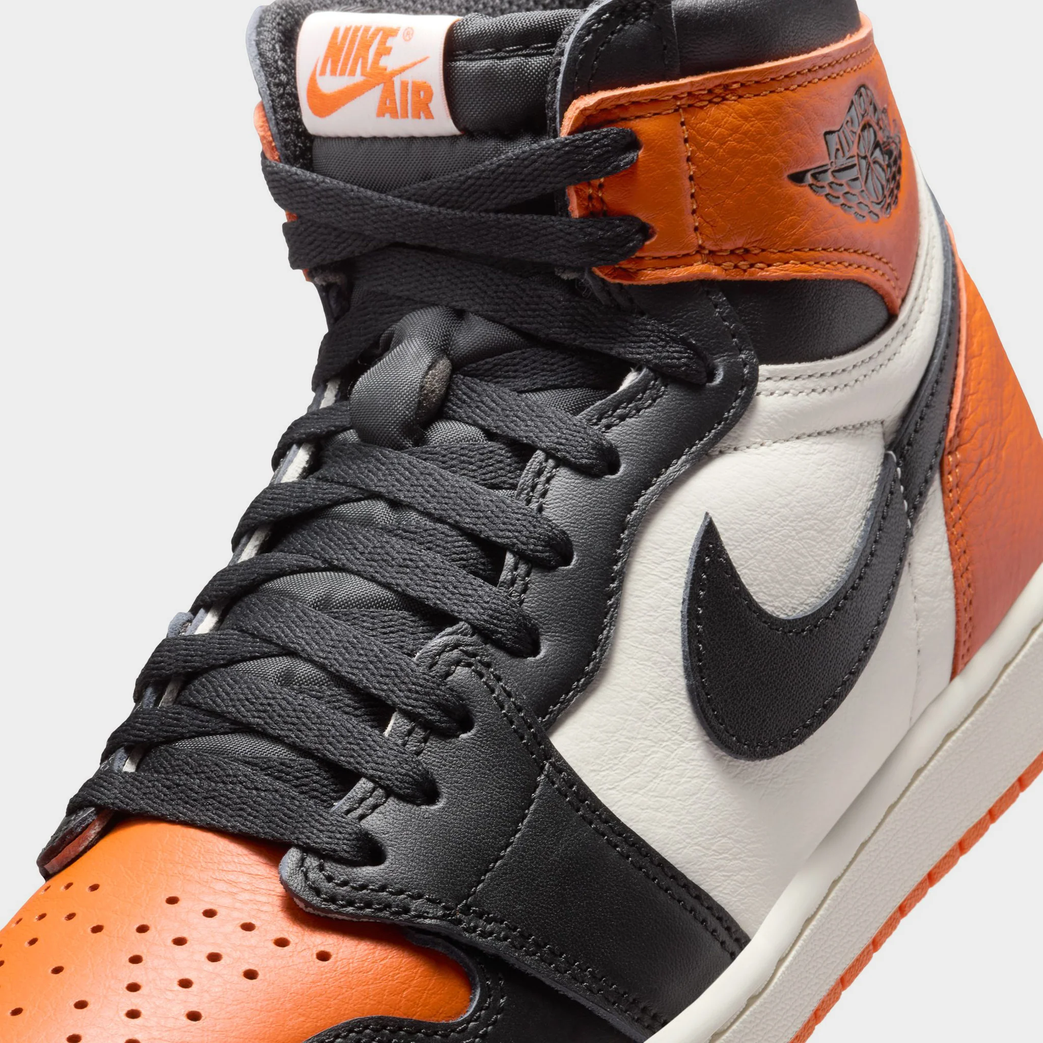 Jordan 1 Retro High OG Black / Sail - Starfish - Image 3