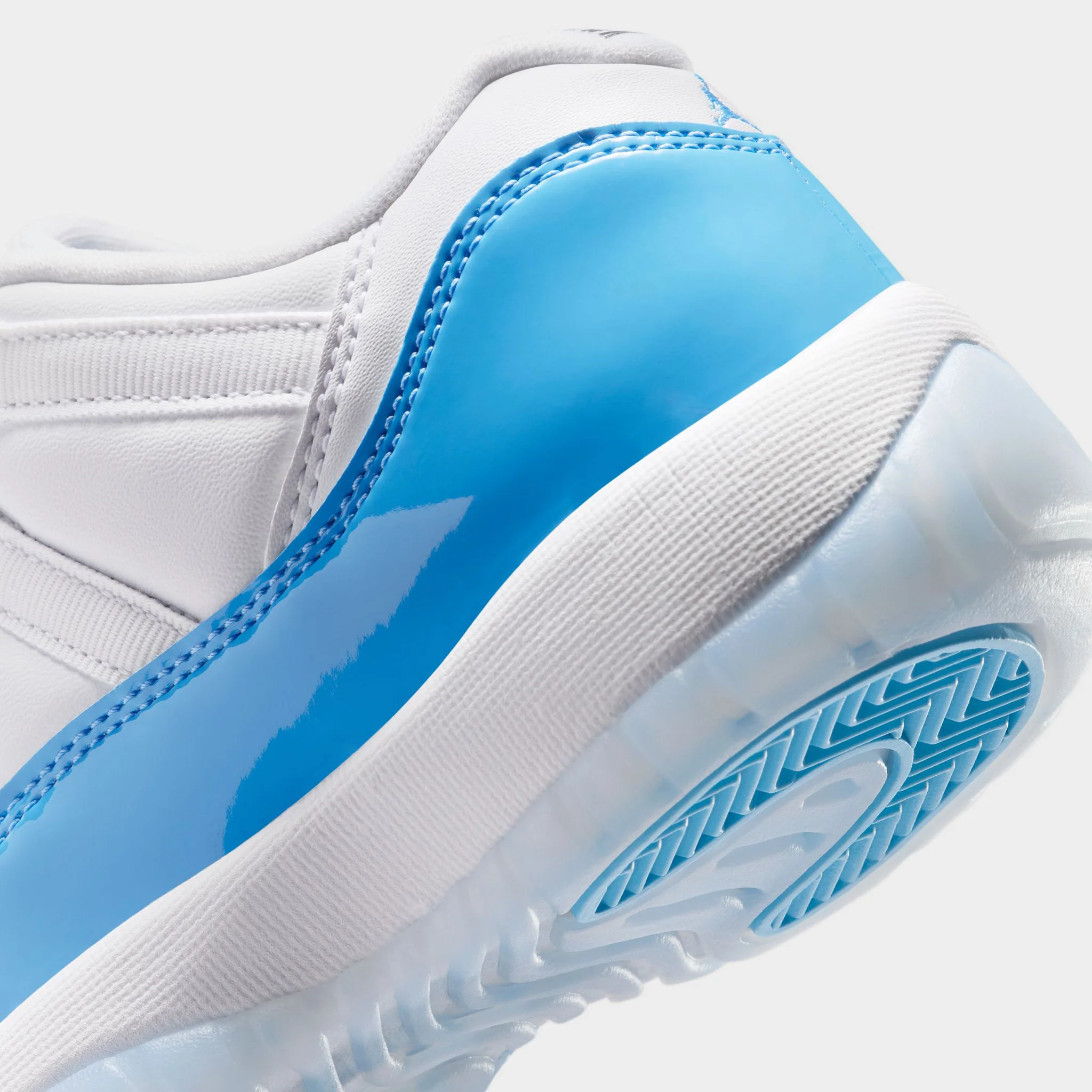 Jordan 11 Low Retro GS White / University Blue - Black - Image 4