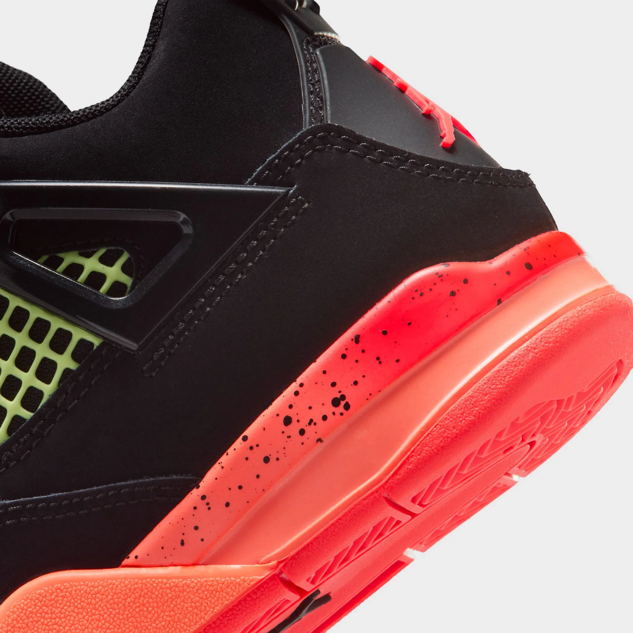 Jordan 4 KSA Retro PS Black / Infrared 23 - Bright Mango - Image 4