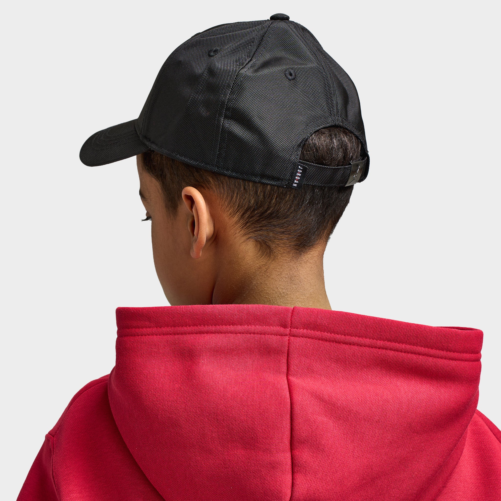 Jordan Big Kids Metal Jumpman Curve Brim Black / Gunmetal - Image 2