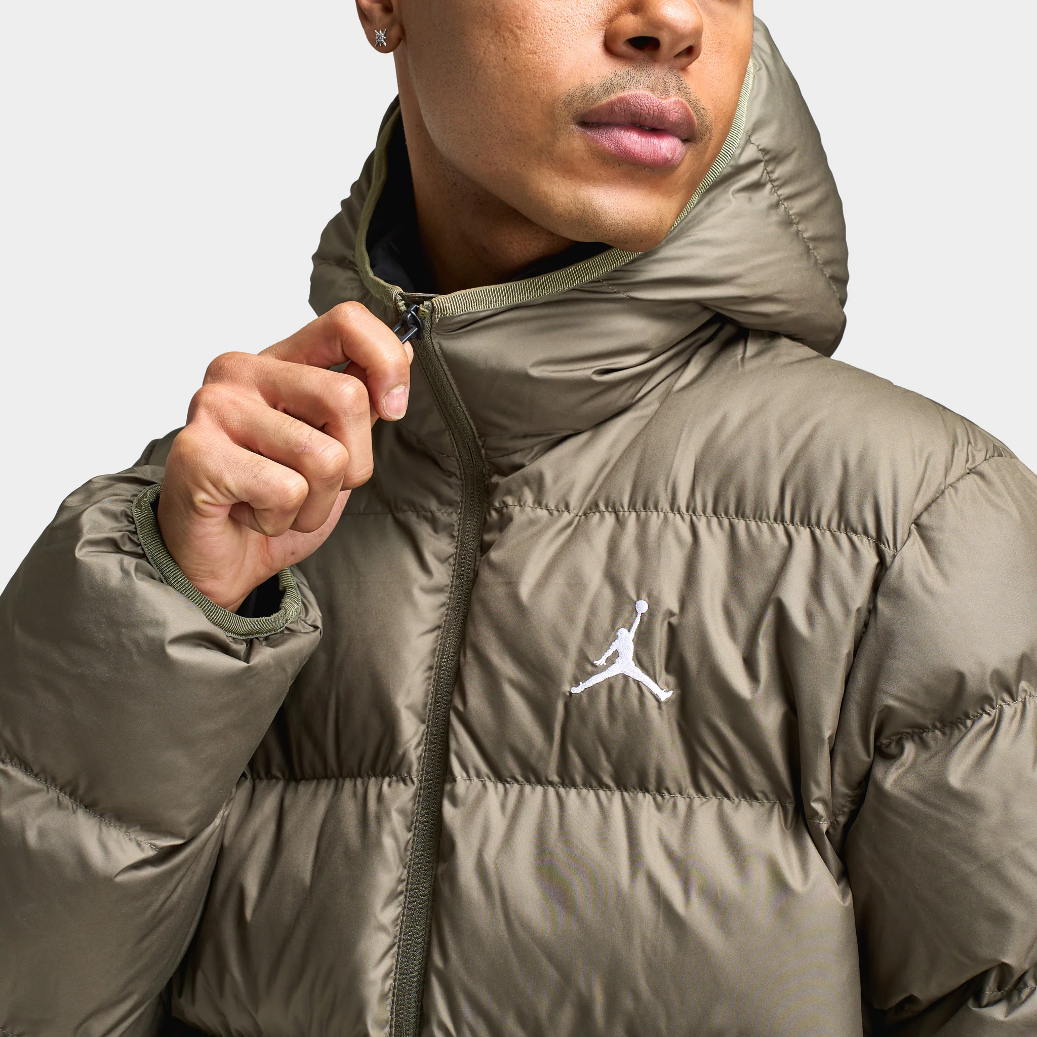 Jordan Brooklyn Puffer Jacket Medium Olive / Black - Image 4