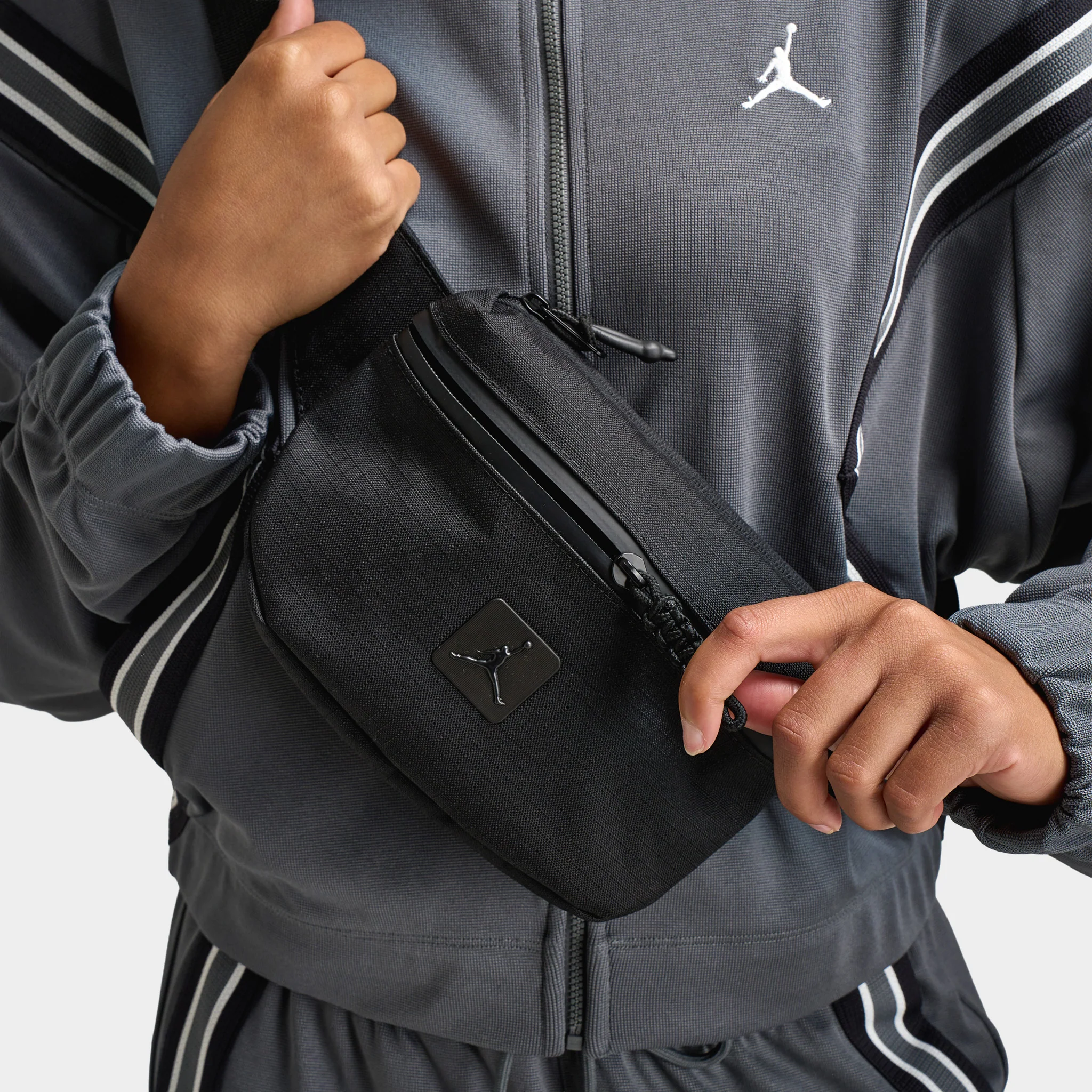 Jordan Franchise Crossbody Bag (2L) / Black - Image 3