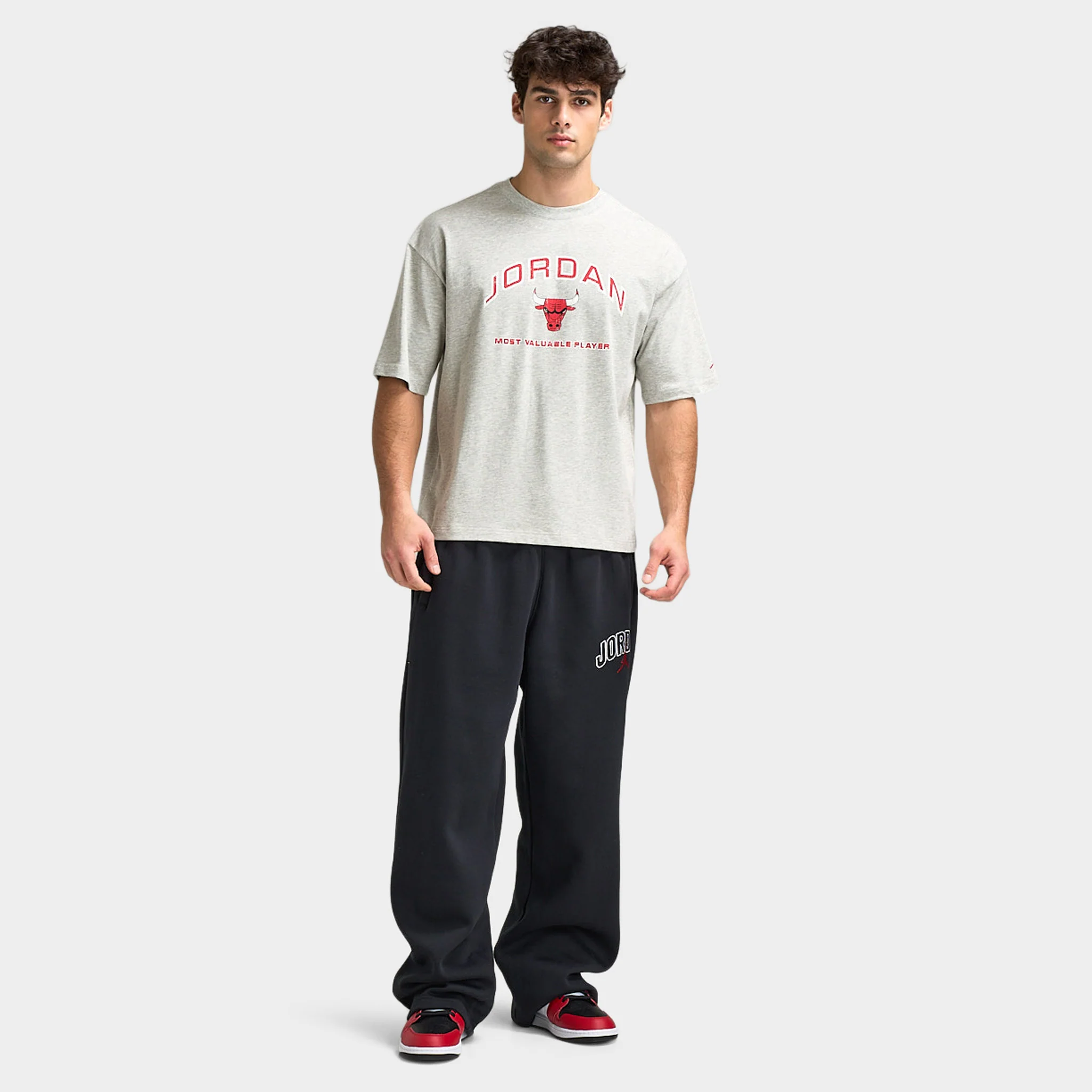 Jordan Flight Essentials Men's Boxy Graphic T-Shirt Grey Heather / University red - Image 5