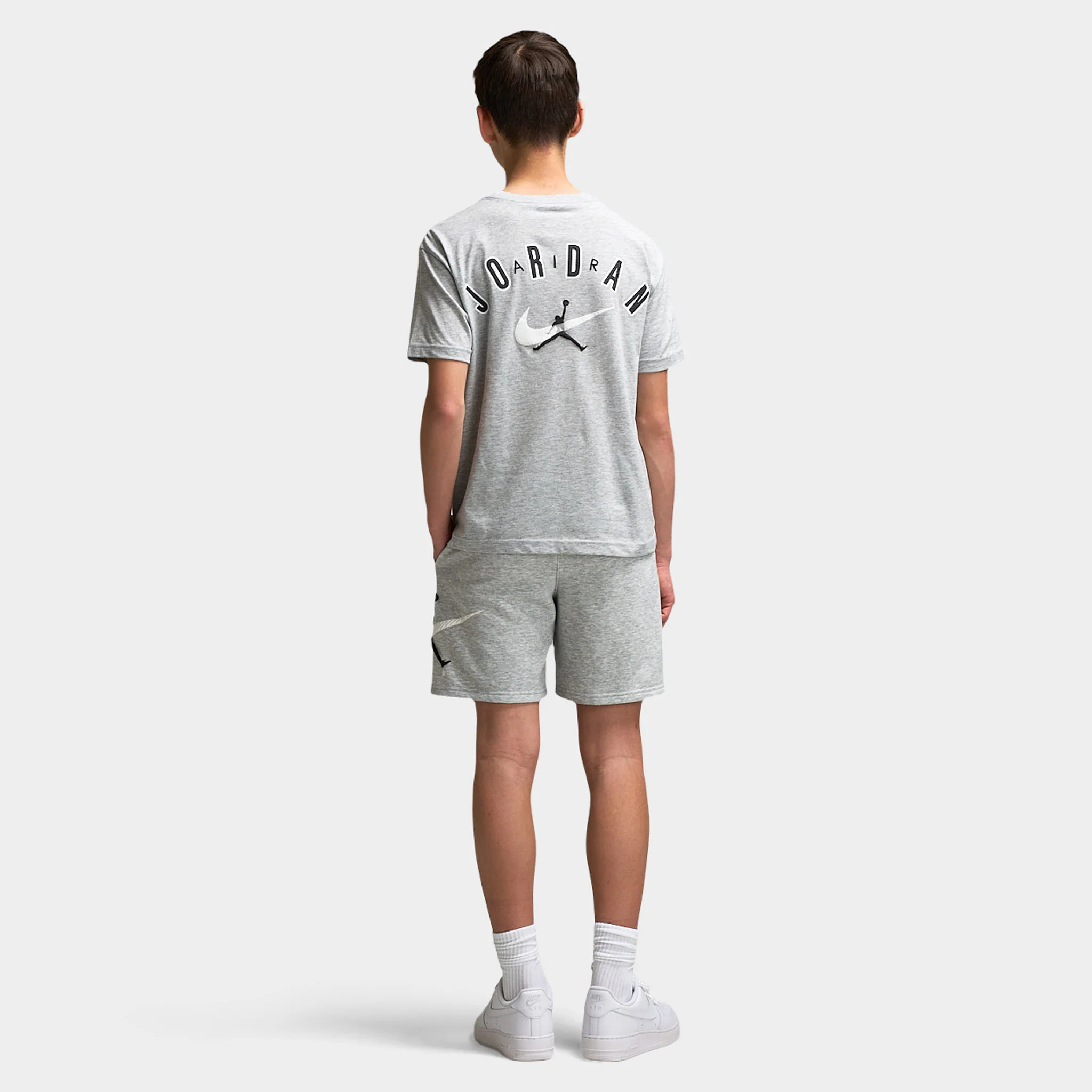 Jordan Juniors' Brand Arch T-Shirt / Light Grey Heather - Image 6