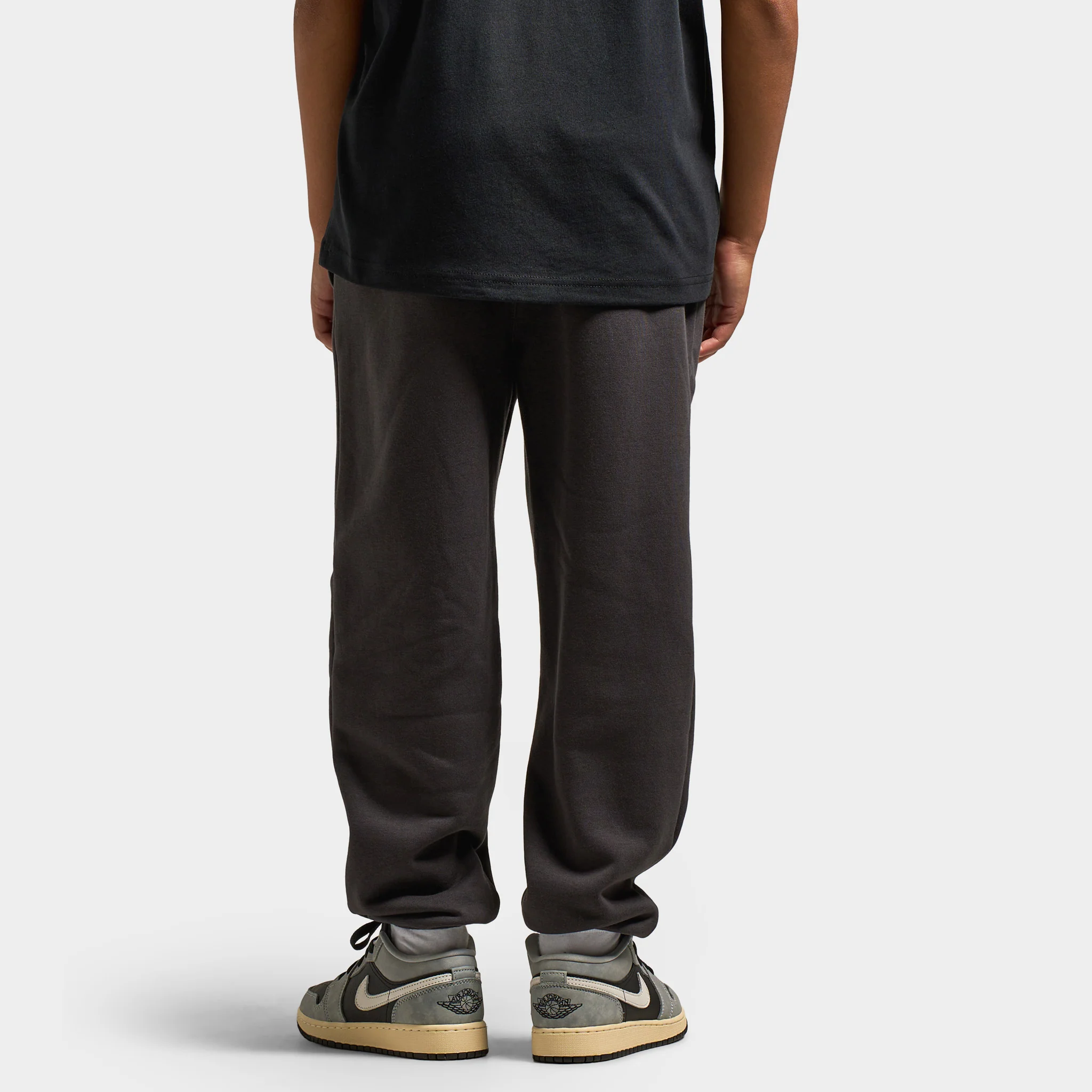 Jordan Juniors' Essential Joggers / Off Noir - Image 2