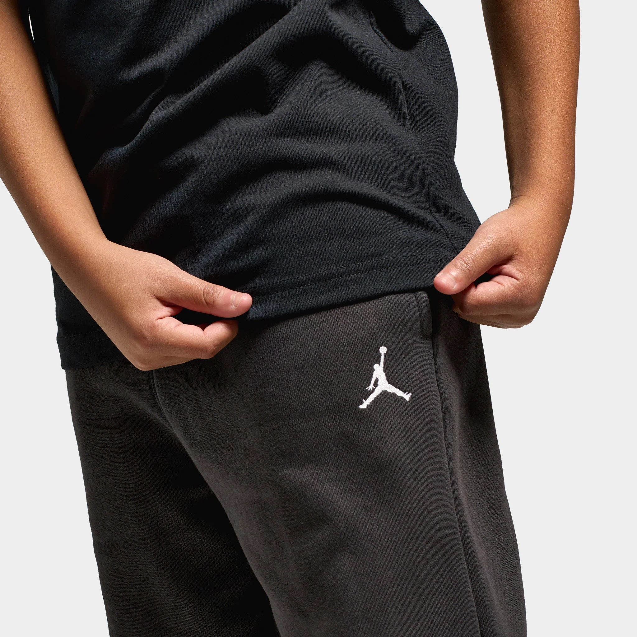 Jordan Juniors' Essential Joggers / Off Noir - Image 5