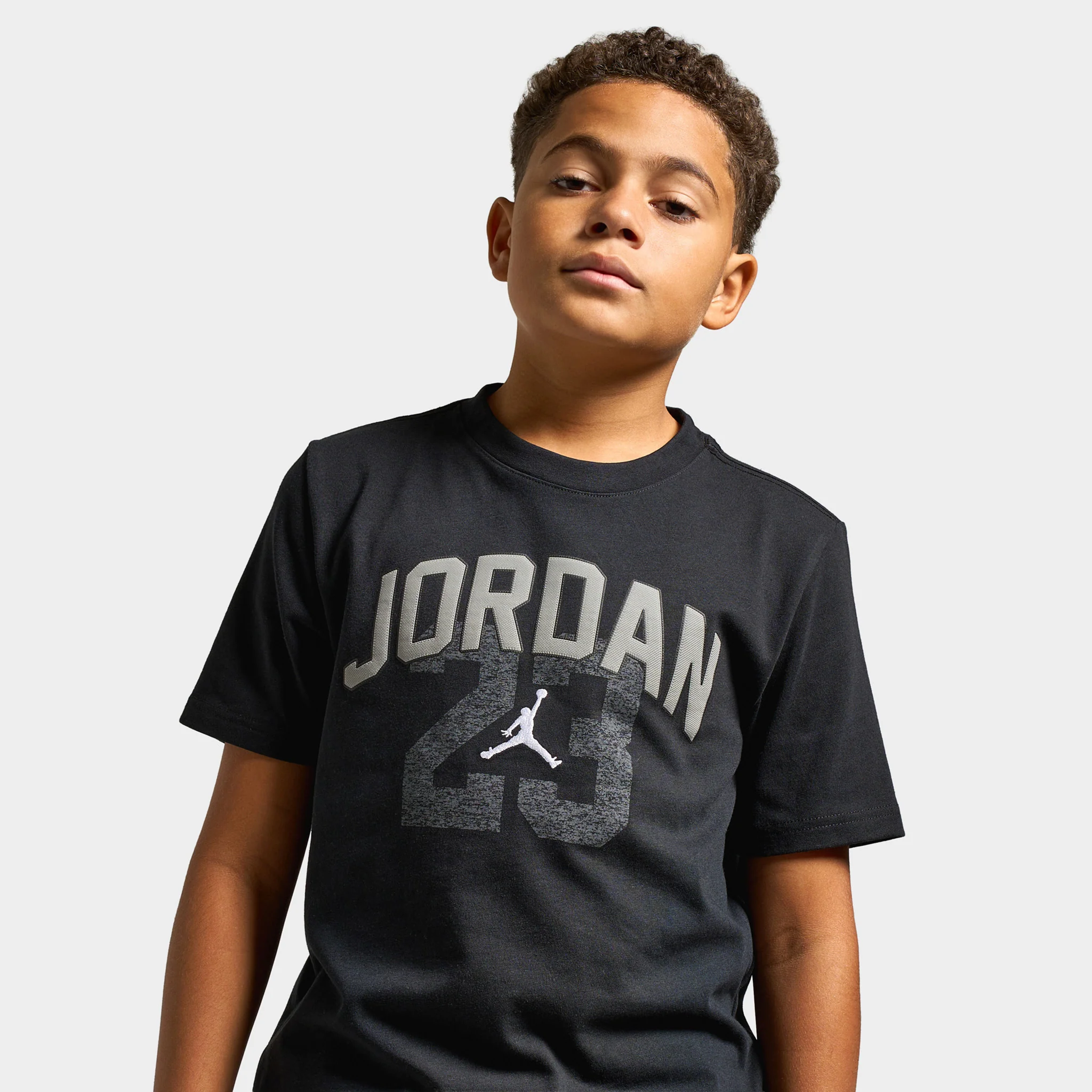 Jordan Juniors' Heritage Arch 23 Tee / Black - Image 3