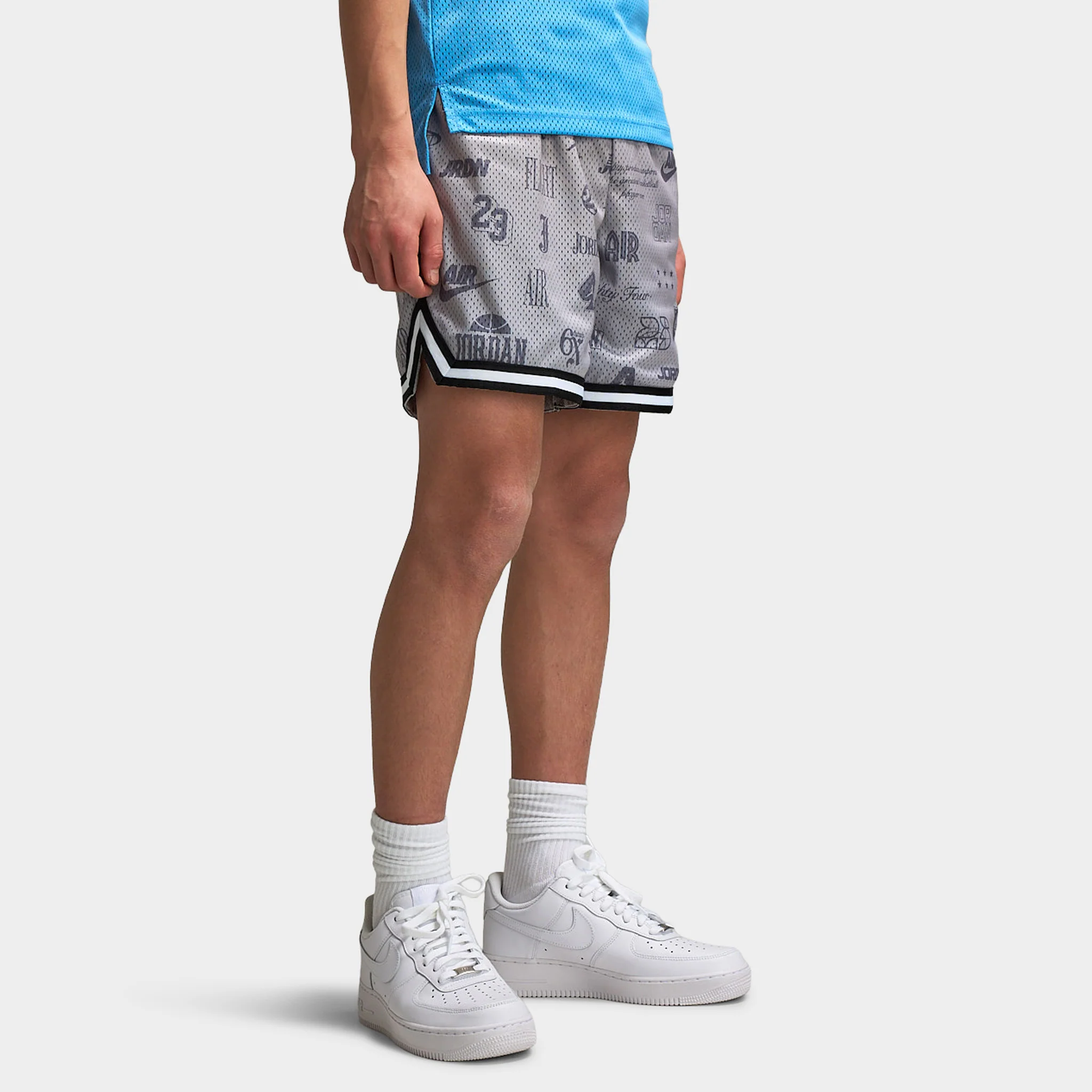 Jordan Juniors' Taping Mesh Print Shorts / Grey - Image 3