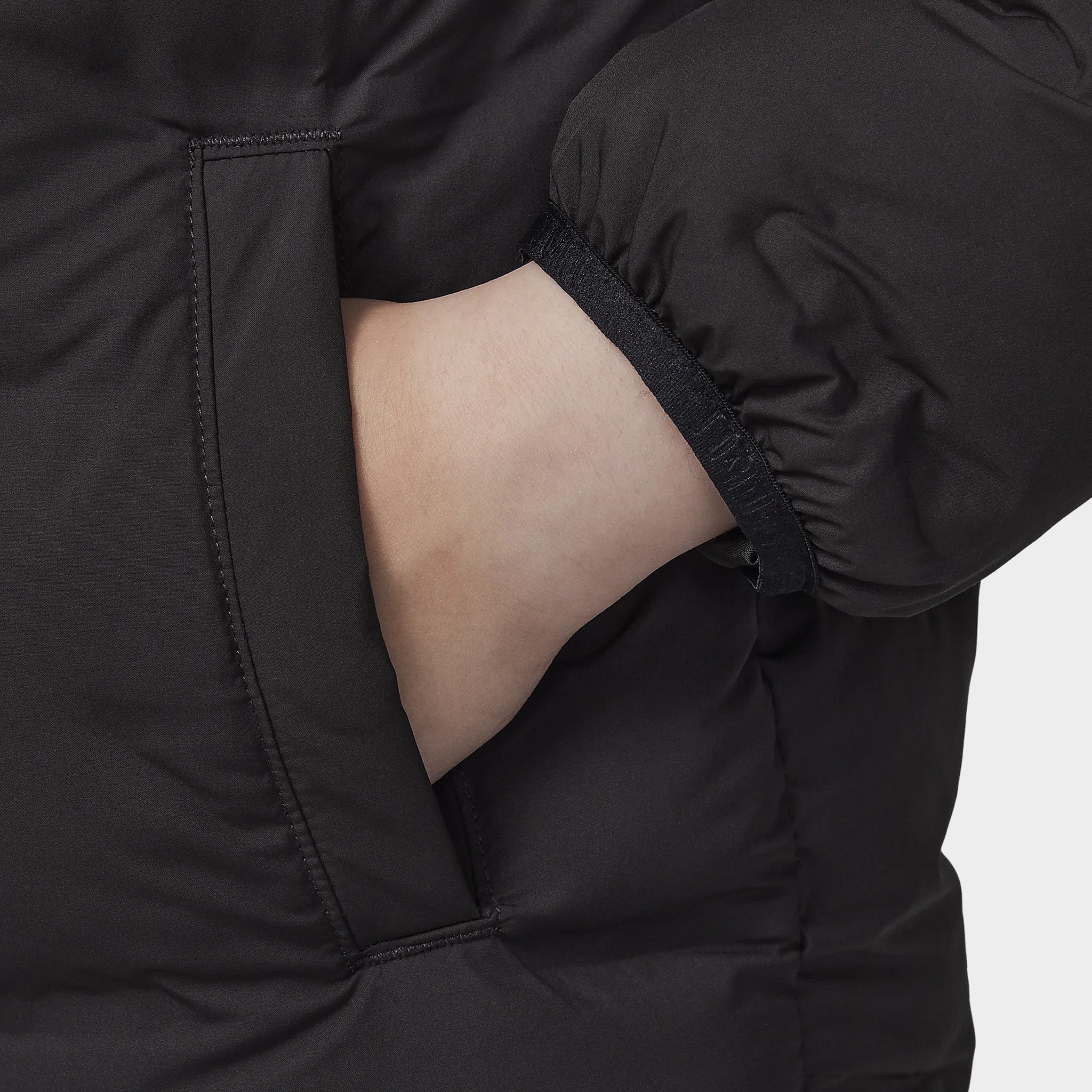 Jordan Juniors' Welded Puffer Jacket / Black - Image 7