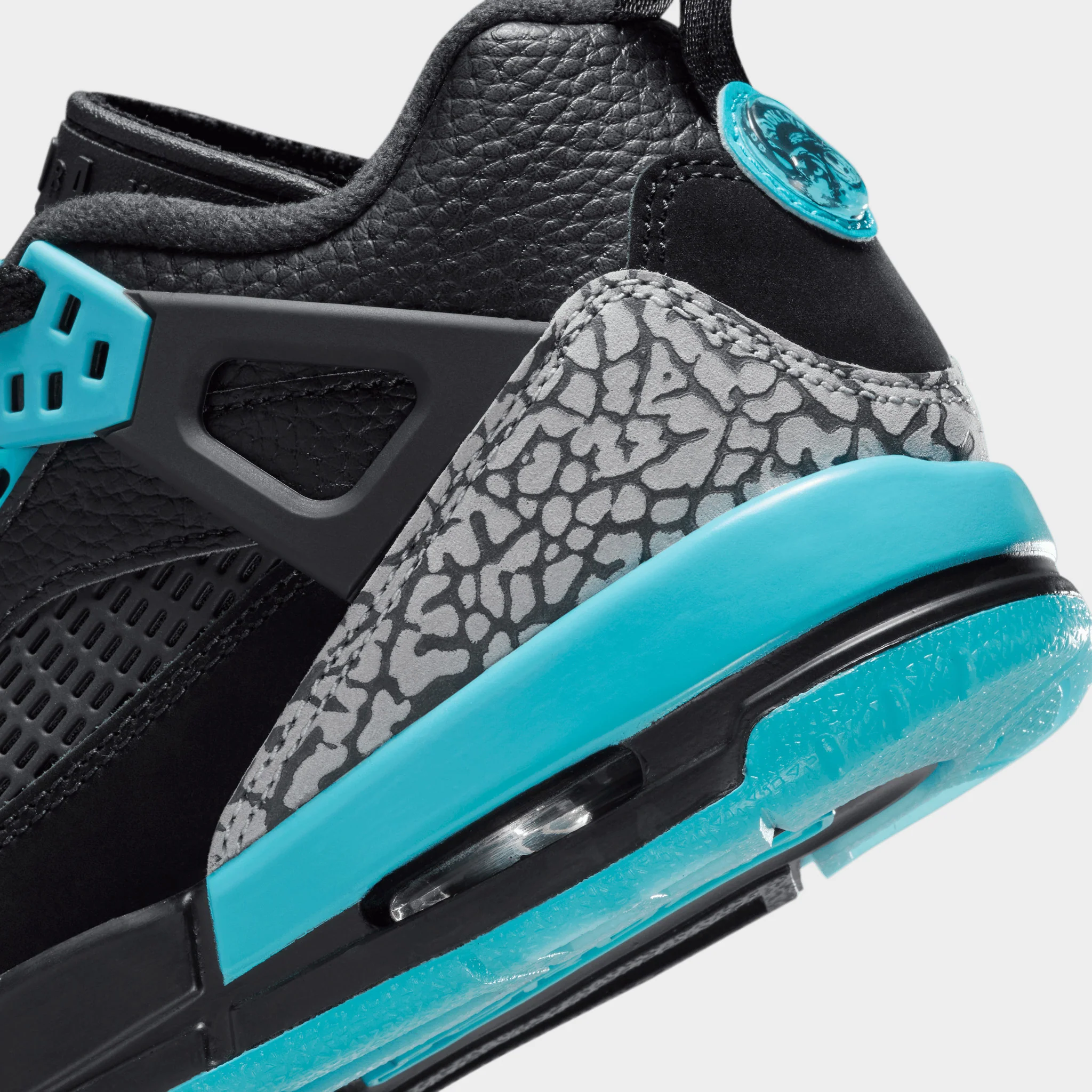 Jordan Spizike Low GS Black / Wolf Grey - Gamma Blue - Image 3