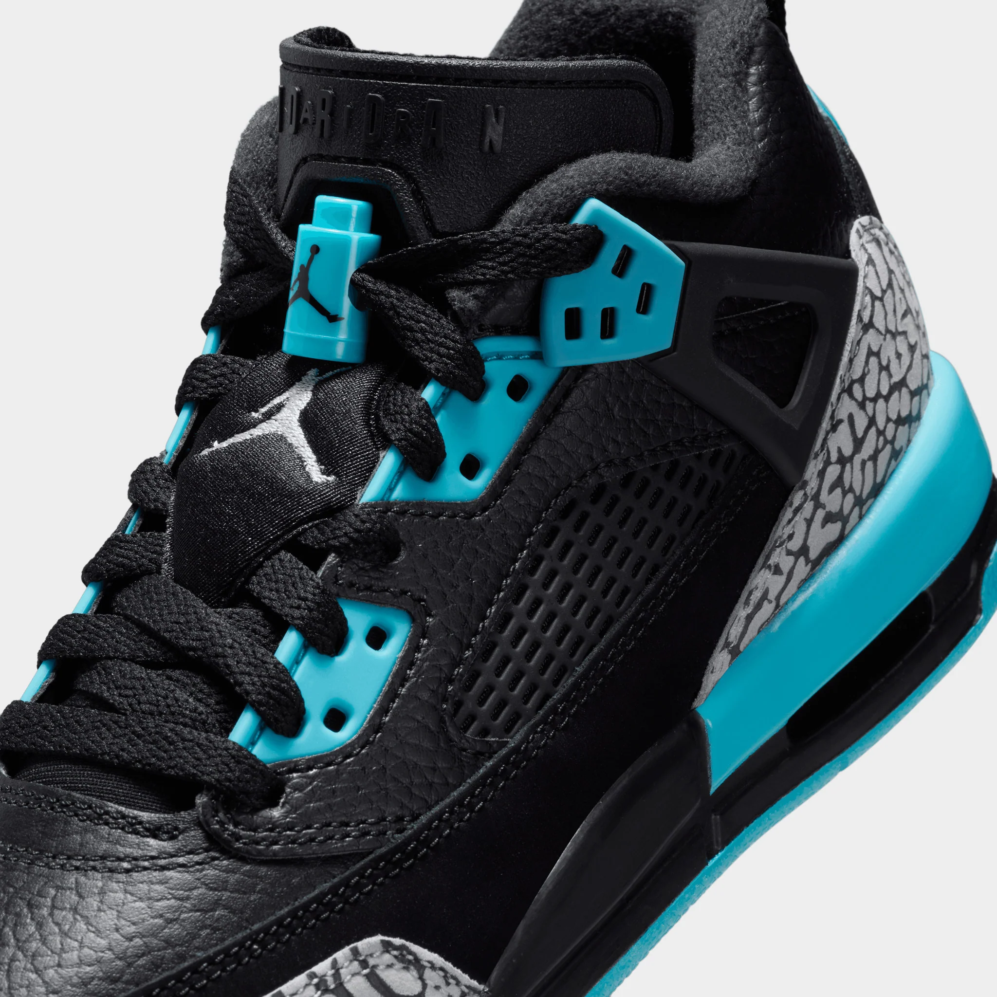 Jordan Spizike Low GS Black / Wolf Grey - Gamma Blue - Image 4